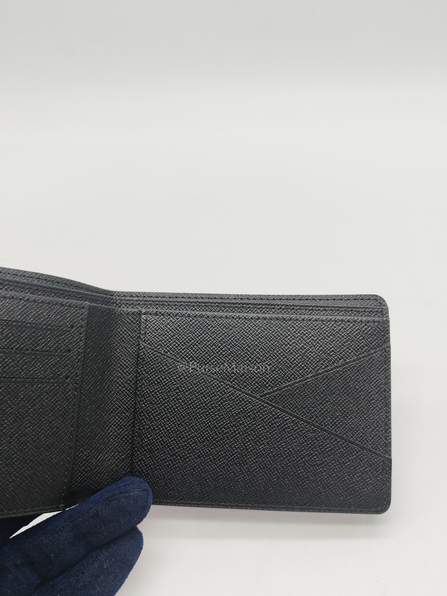 Multiple Wallet in Monogram Eclipse Canvas (Microchip)