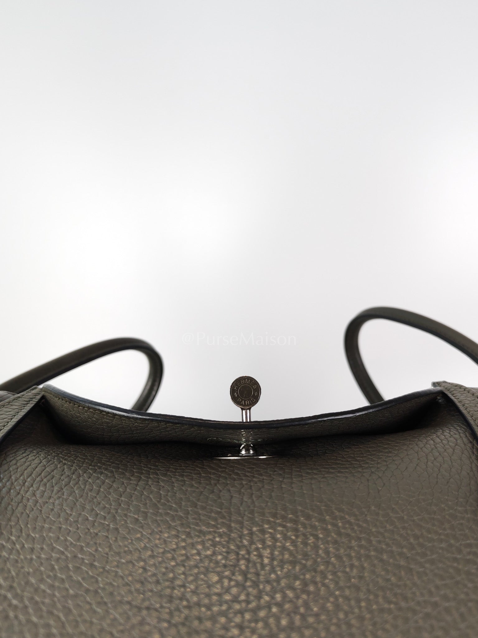 Lindy 26 Etain in Clemance Leather and Palladium Hardware Stamp X (2016) | Purse Maison Luxury Bags Shop