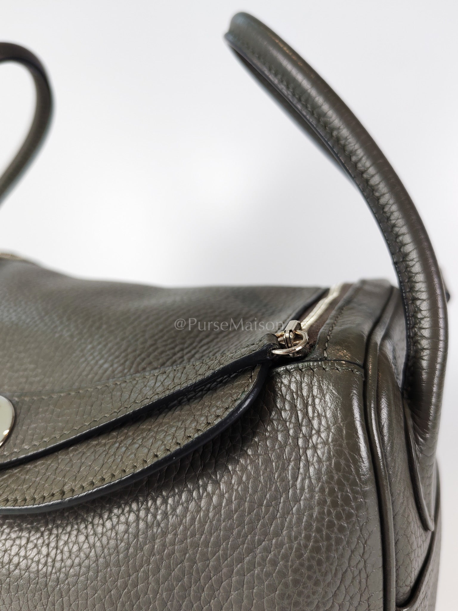 Lindy 26 Etain in Clemance Leather and Palladium Hardware Stamp X (2016) | Purse Maison Luxury Bags Shop