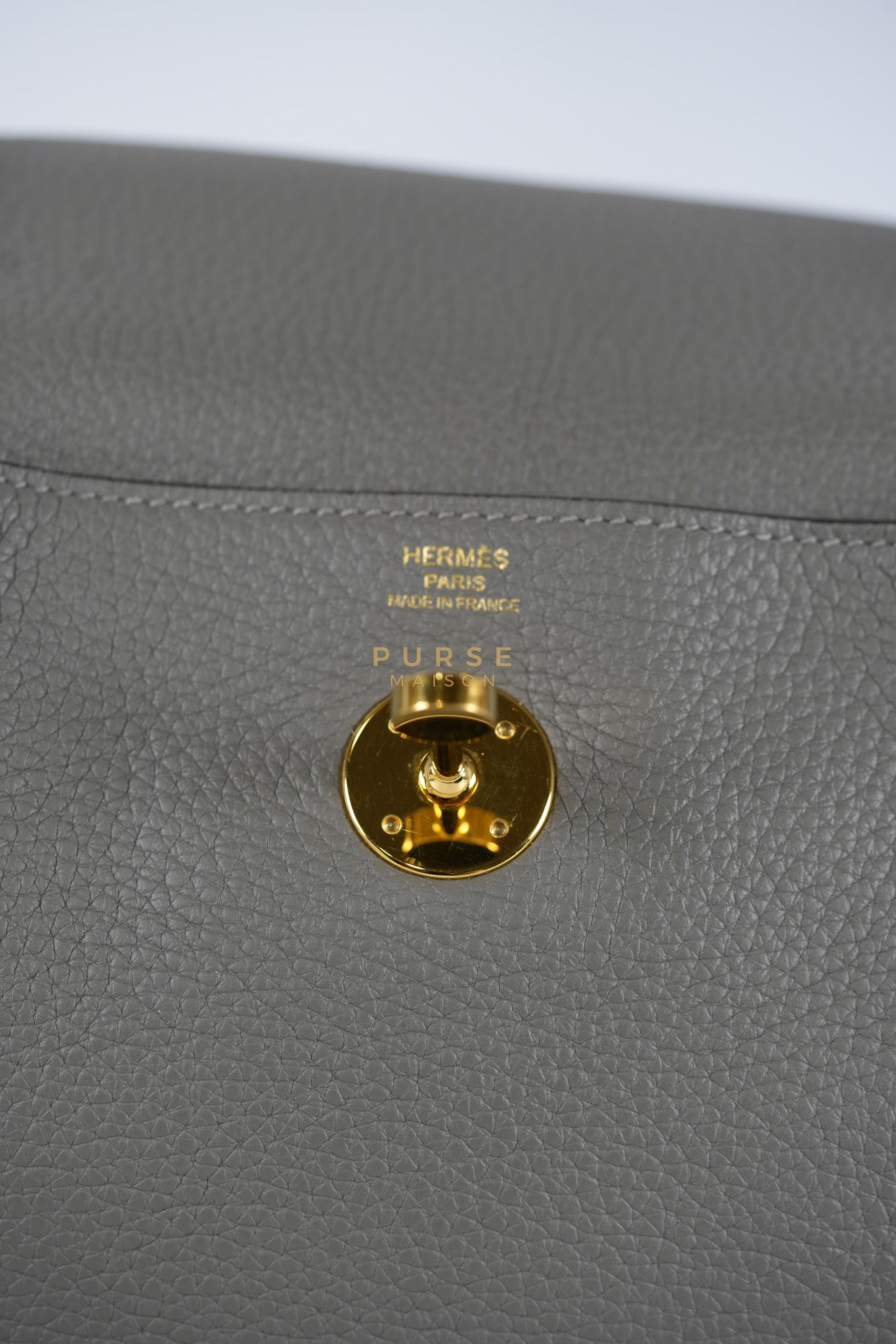 Lindy 26 Gris Meyer Togo Leather and Gold Hardware Stamp U (2022) | Purse Maison Luxury Bags Shop