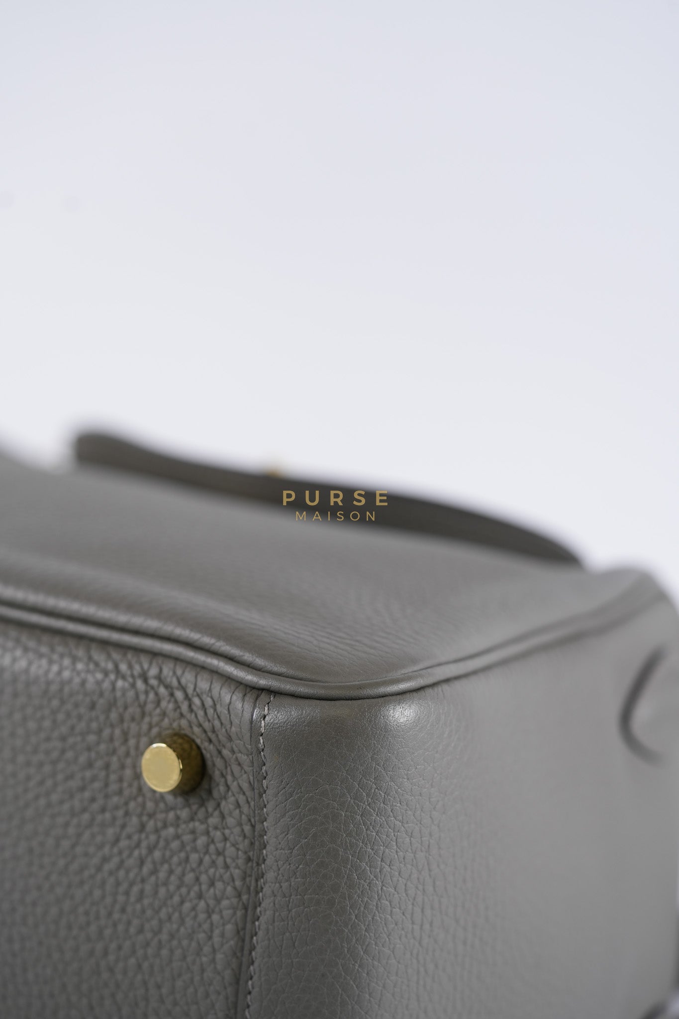 Lindy 26 Gris Meyer Togo Leather and Gold Hardware Stamp U (2022) | Purse Maison Luxury Bags Shop