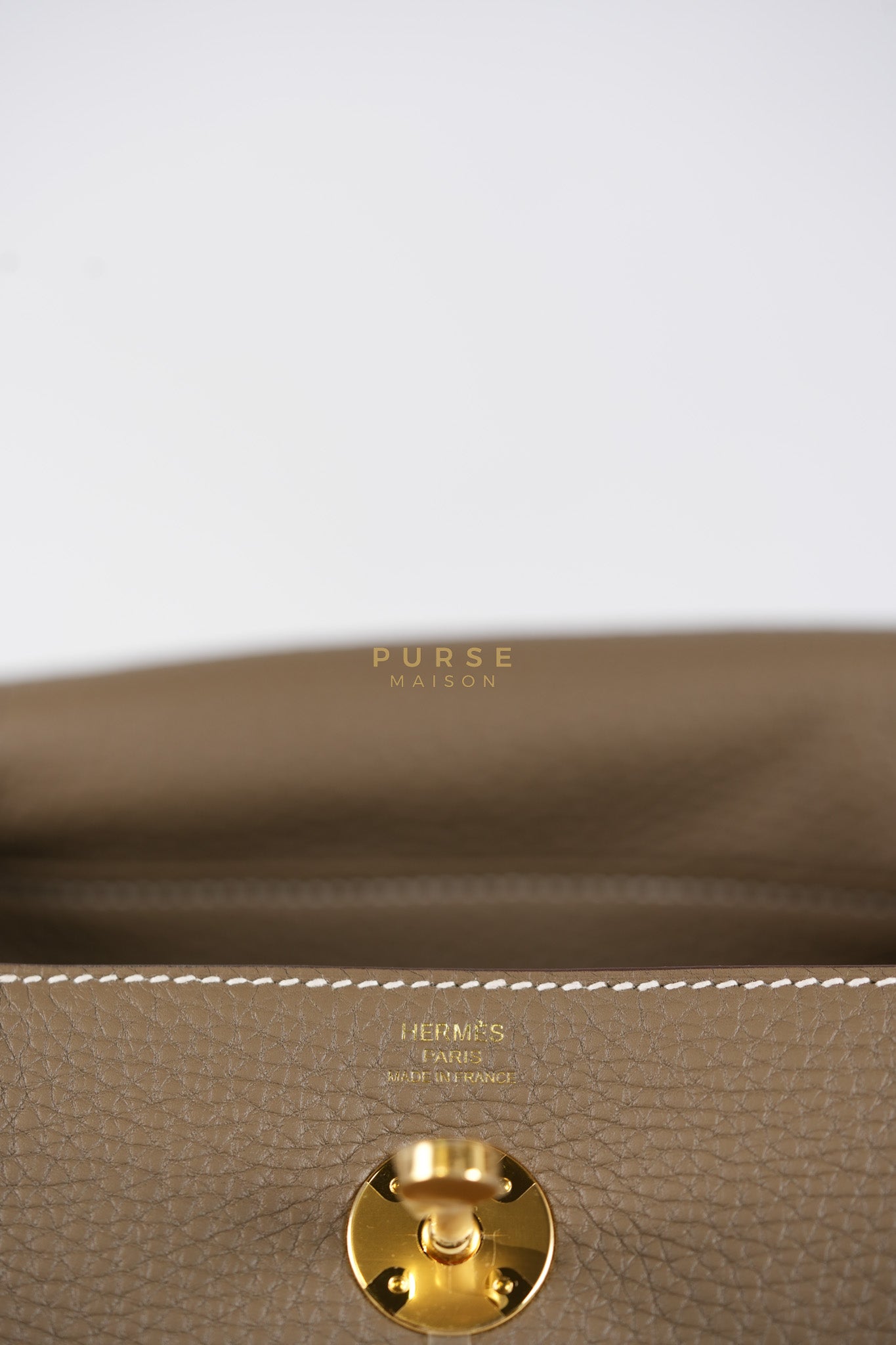 Lindy 26 in Etoupe Taurillon Clemence Leather & Gold Hardware Stamp K (2025) | Purse Maison Luxury Bags Shop