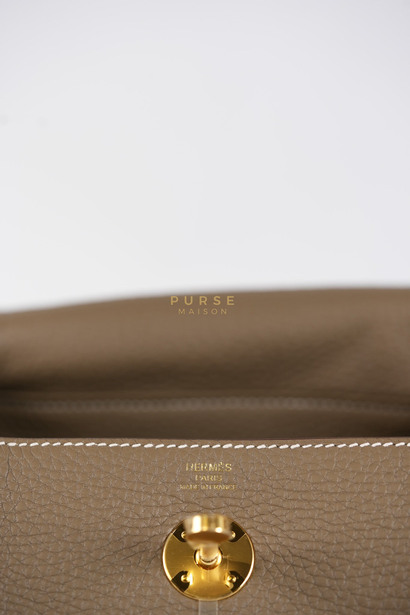 Lindy 26 in Etoupe Taurillon Clemence Leather & Gold Hardware Stamp K (2025) | Purse Maison Luxury Bags Shop