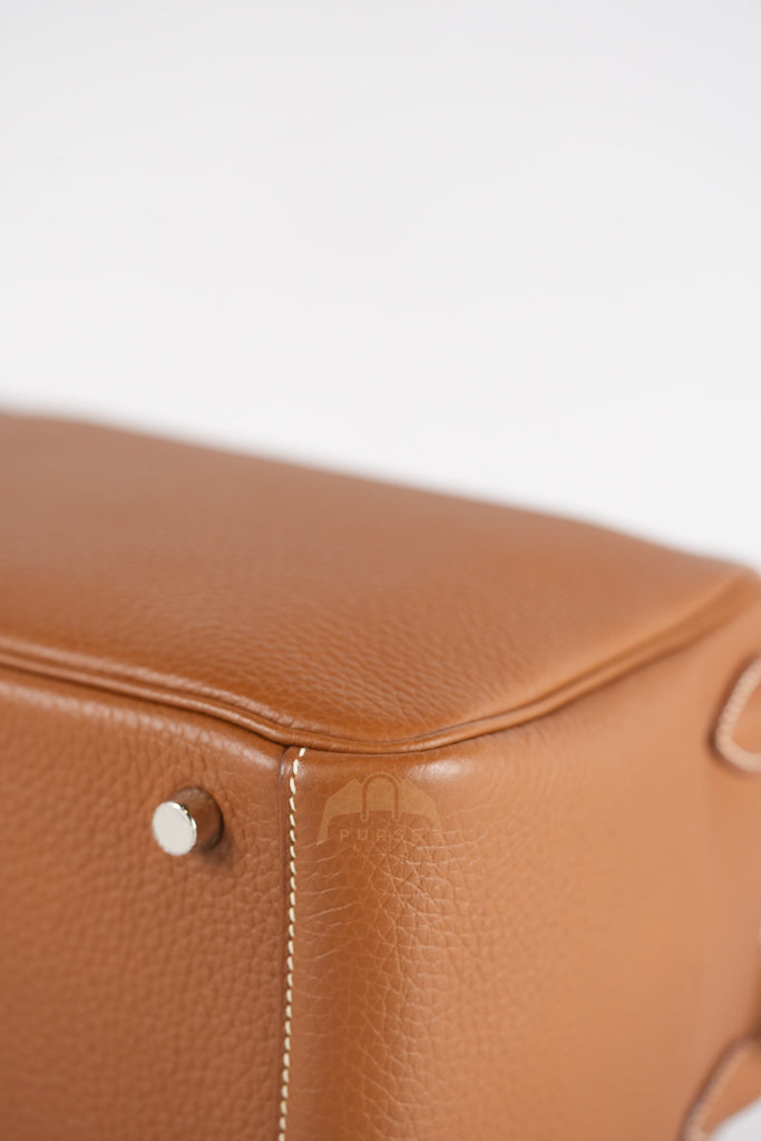 Lindy 26 in Gold Clemence Leather Palladium Hardware Stamp W(2024) | Purse Maison Luxury Bags Shop