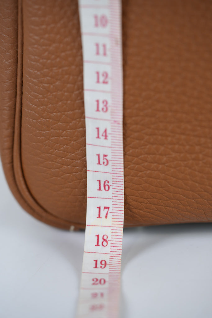 Lindy 26 in Gold Clemence Leather Palladium Hardware Stamp W(2024) | Purse Maison Luxury Bags Shop