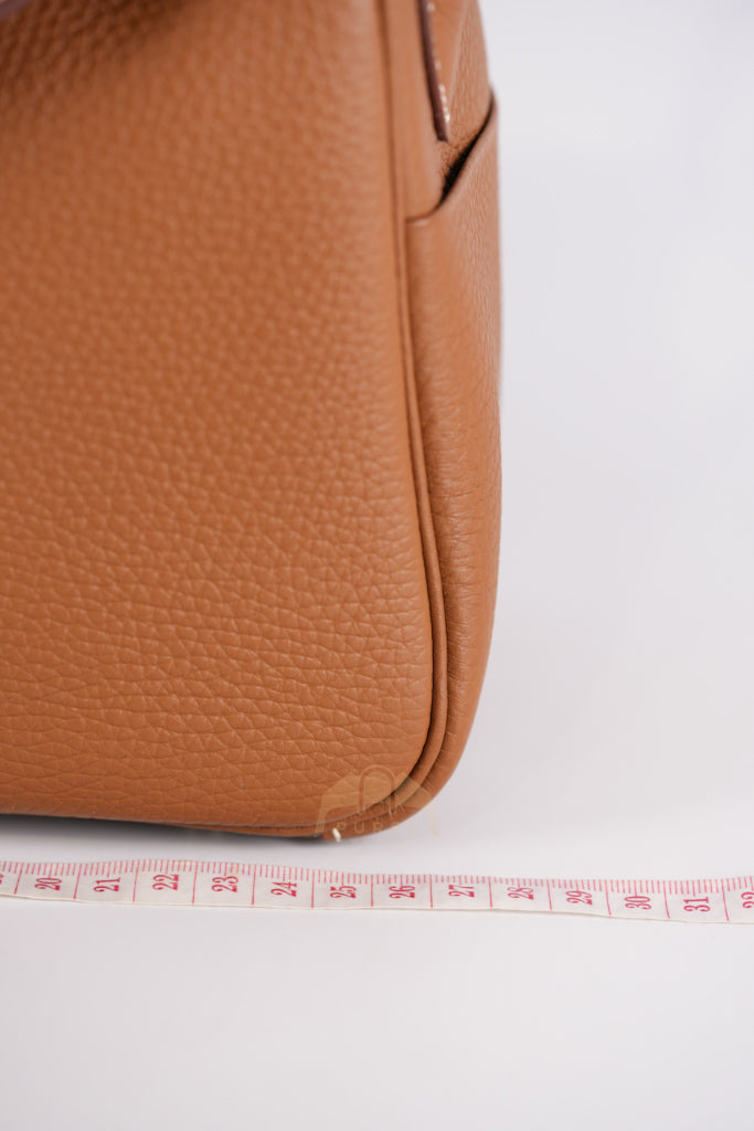 Lindy 26 in Gold Clemence Leather Palladium Hardware Stamp W(2024) | Purse Maison Luxury Bags Shop