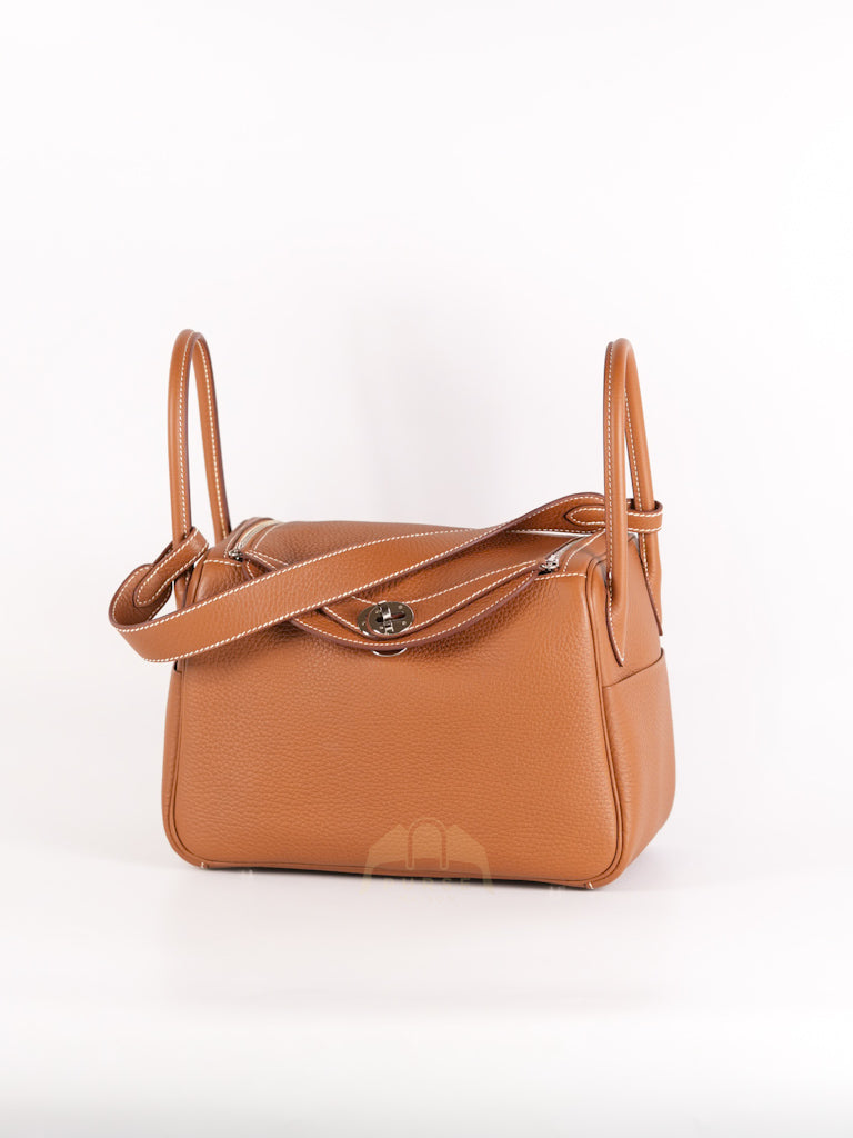 Lindy 26 in Gold Clemence Leather Palladium Hardware Stamp W(2024) | Purse Maison Luxury Bags Shop