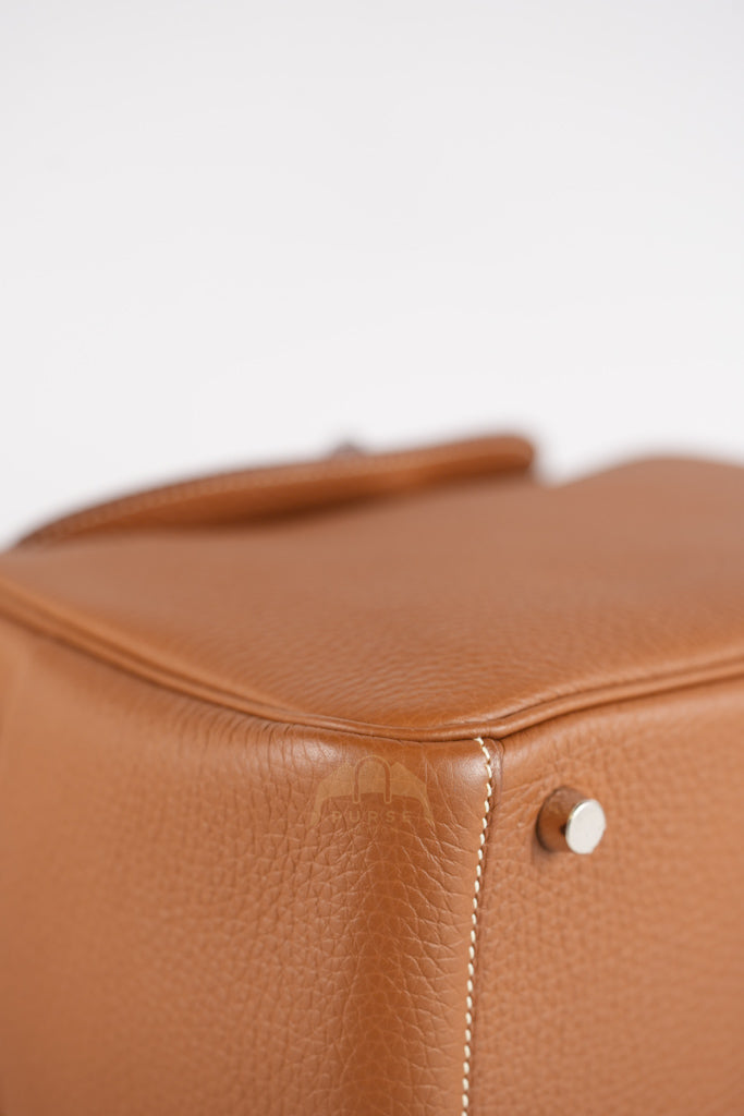 Lindy 26 in Gold Clemence Leather Palladium Hardware Stamp W(2024) | Purse Maison Luxury Bags Shop