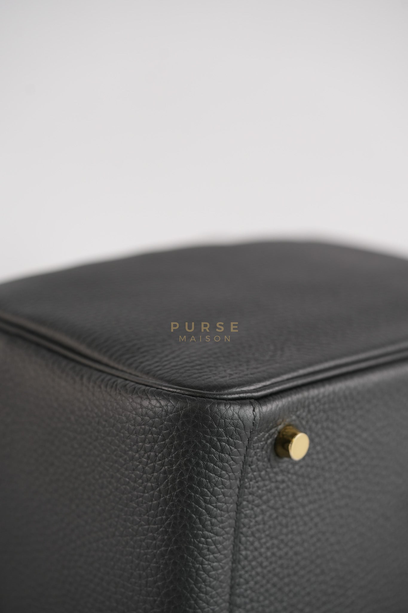 Lindy 26 in Noir Clemence Leather Gold Hardware Stamp K(2025) | Purse Maison Luxury Bags Shop