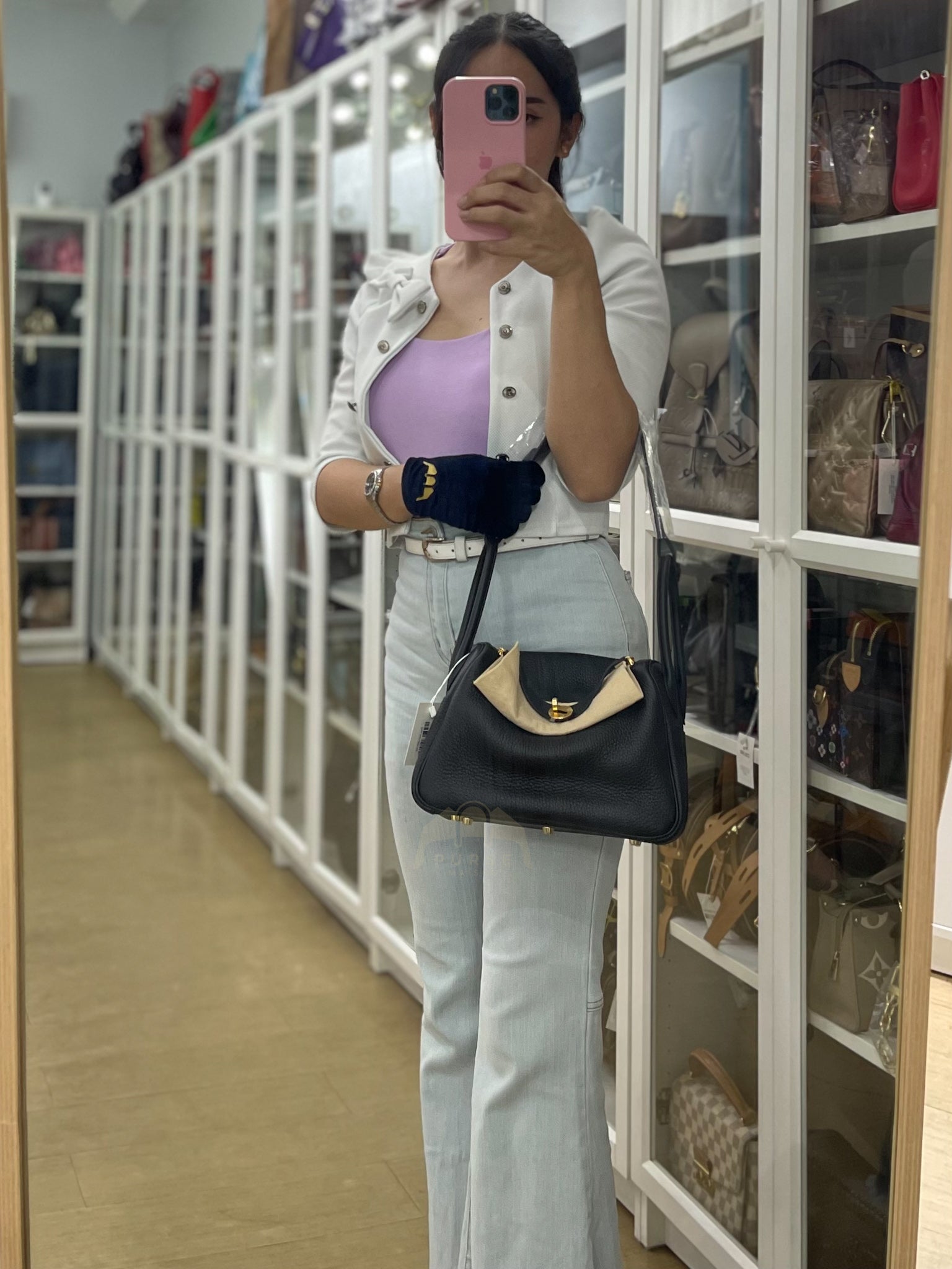 Lindy 26 in Noir Clemence Leather Gold Hardware Stamp K(2025) | Purse Maison Luxury Bags Shop