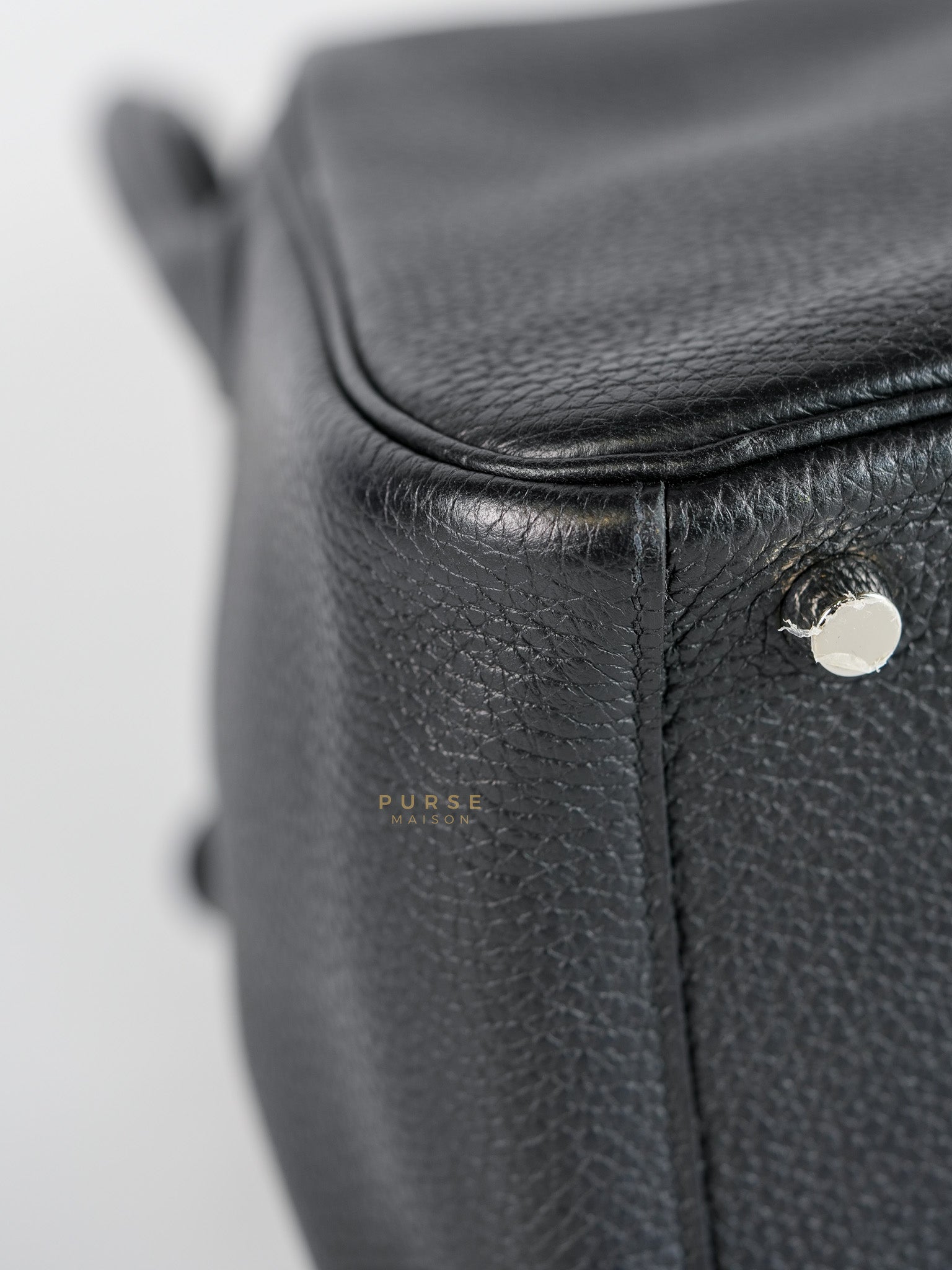 Lindy 26 in Noir Clemence Leather Palladium Hardware Stamp D(2019) | Purse Maison Luxury Bags Shop