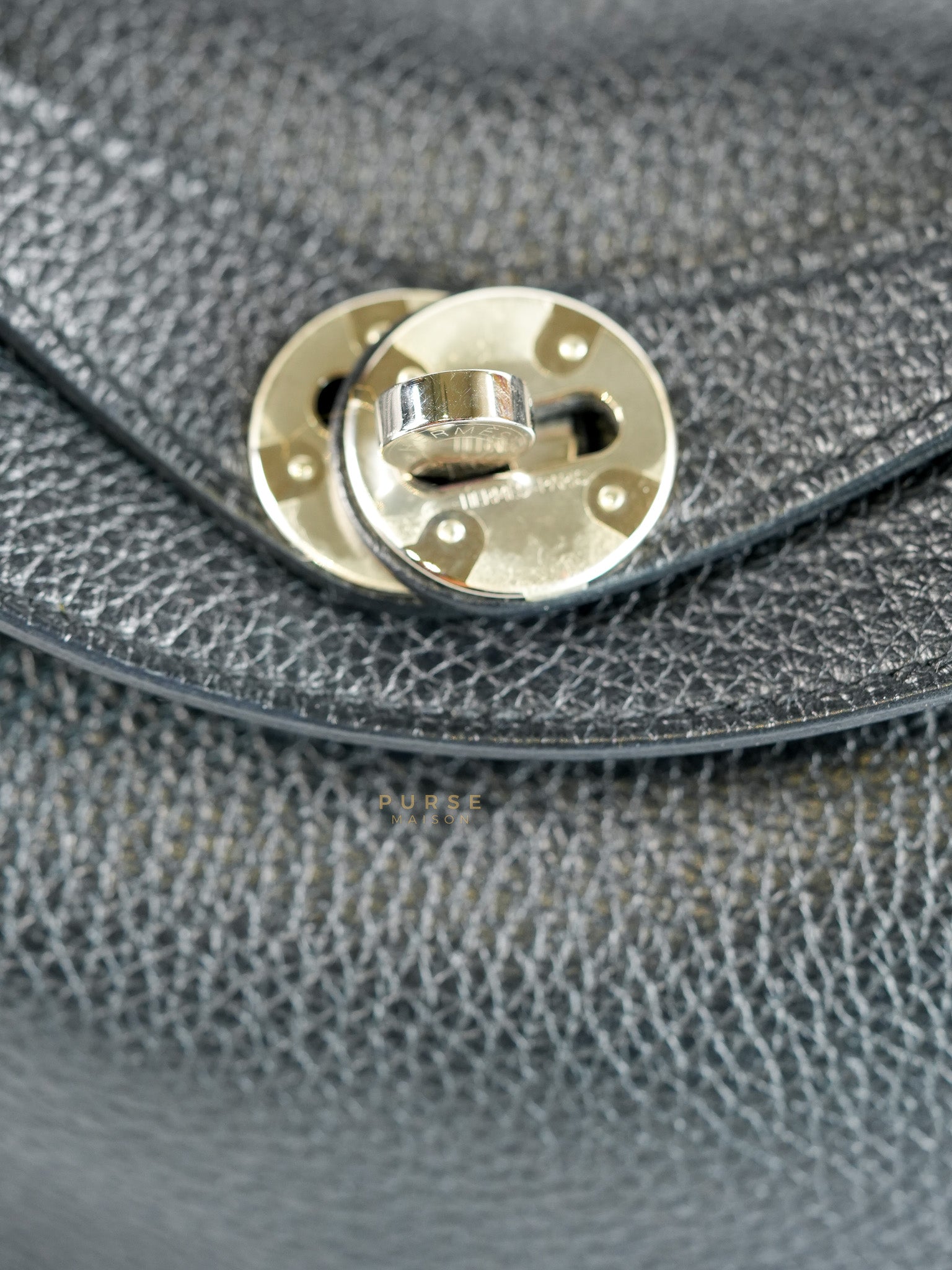 Lindy 26 in Noir Clemence Leather Palladium Hardware Stamp D(2019) | Purse Maison Luxury Bags Shop