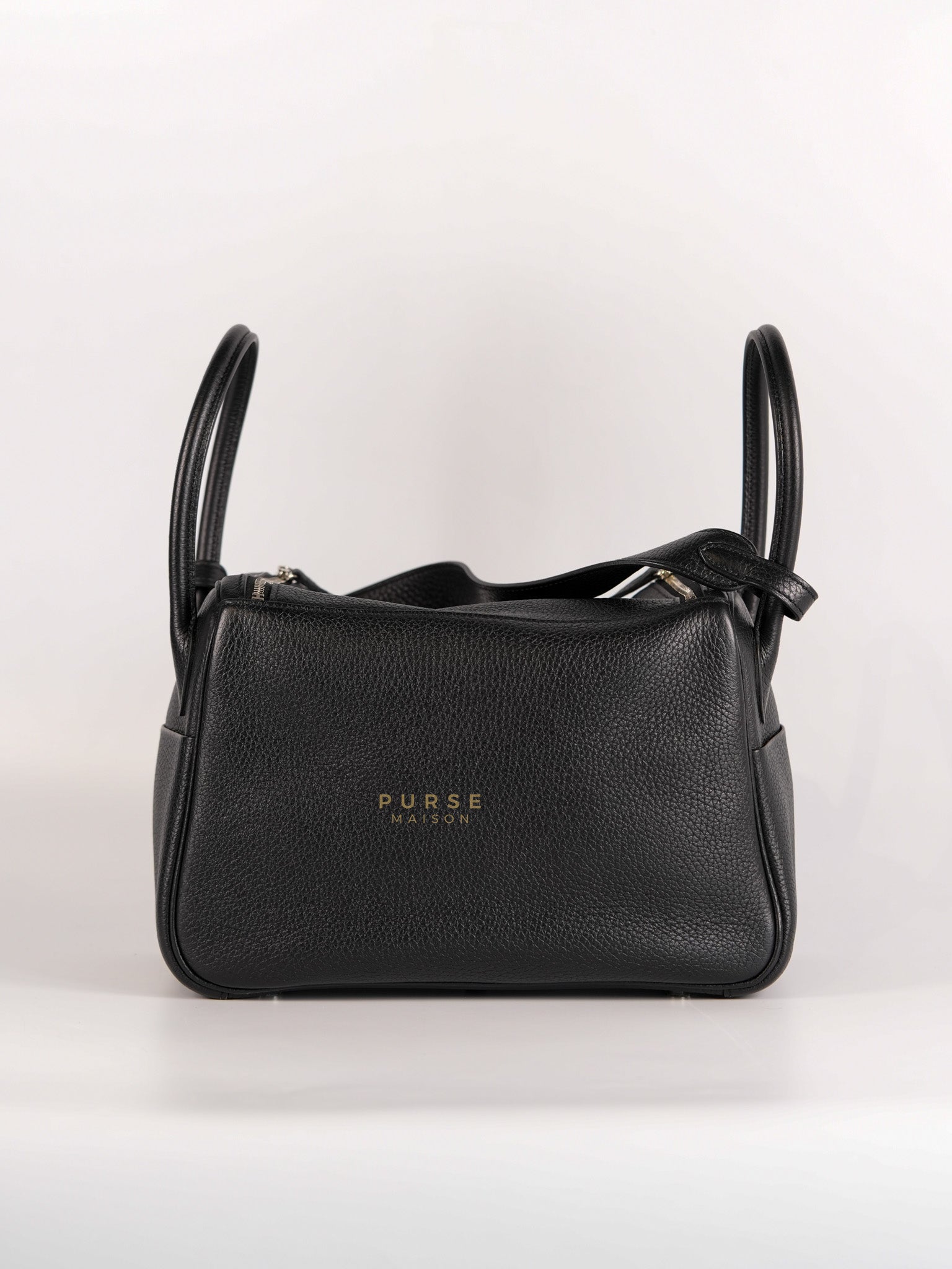 Lindy 26 in Noir Clemence Leather Palladium Hardware Stamp D(2019) | Purse Maison Luxury Bags Shop