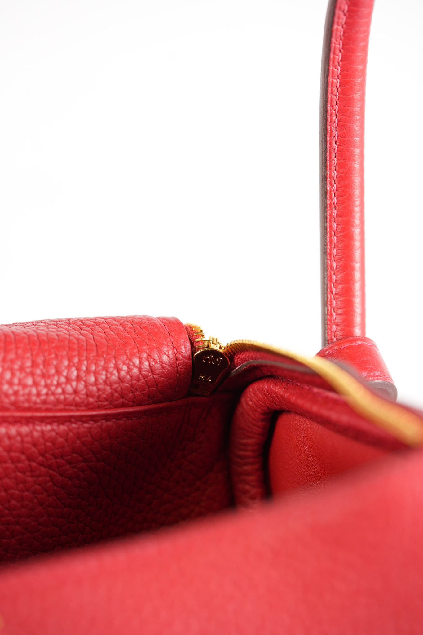 Lindy 26 in Red Clemence Leather and Gold Hardware Stamp C (2018) | Purse Maison Luxury Bags Shop