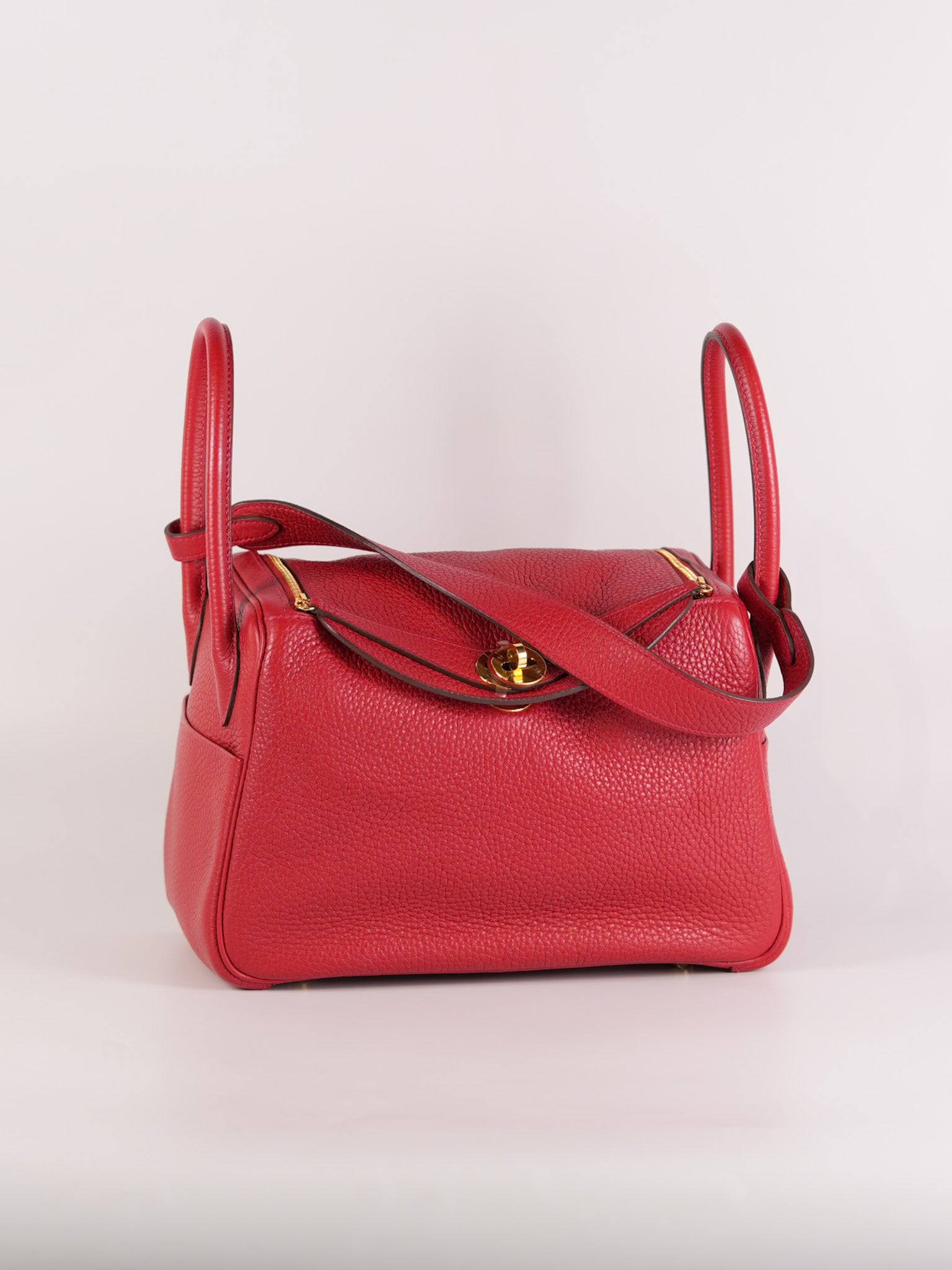 Lindy 26 in Red Clemence Leather and Gold Hardware Stamp C (2018) | Purse Maison Luxury Bags Shop