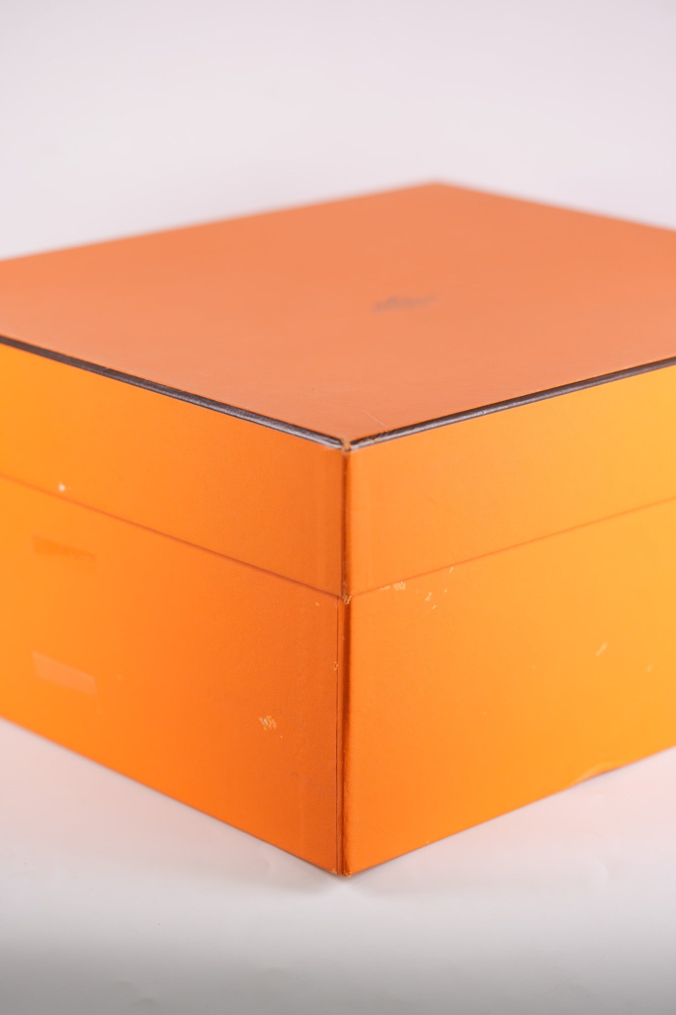 Lindy 26 in Red Clemence Leather and Gold Hardware Stamp C (2018) | Purse Maison Luxury Bags Shop