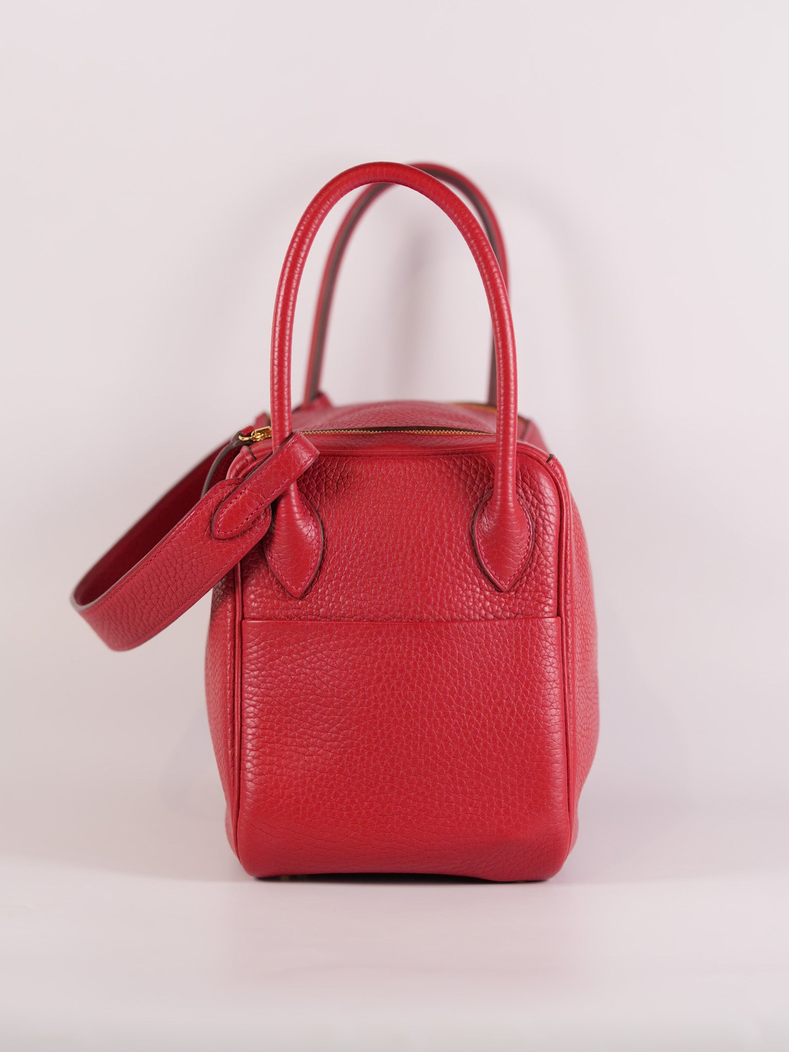 Lindy 26 in Red Clemence Leather and Gold Hardware Stamp C (2018) | Purse Maison Luxury Bags Shop