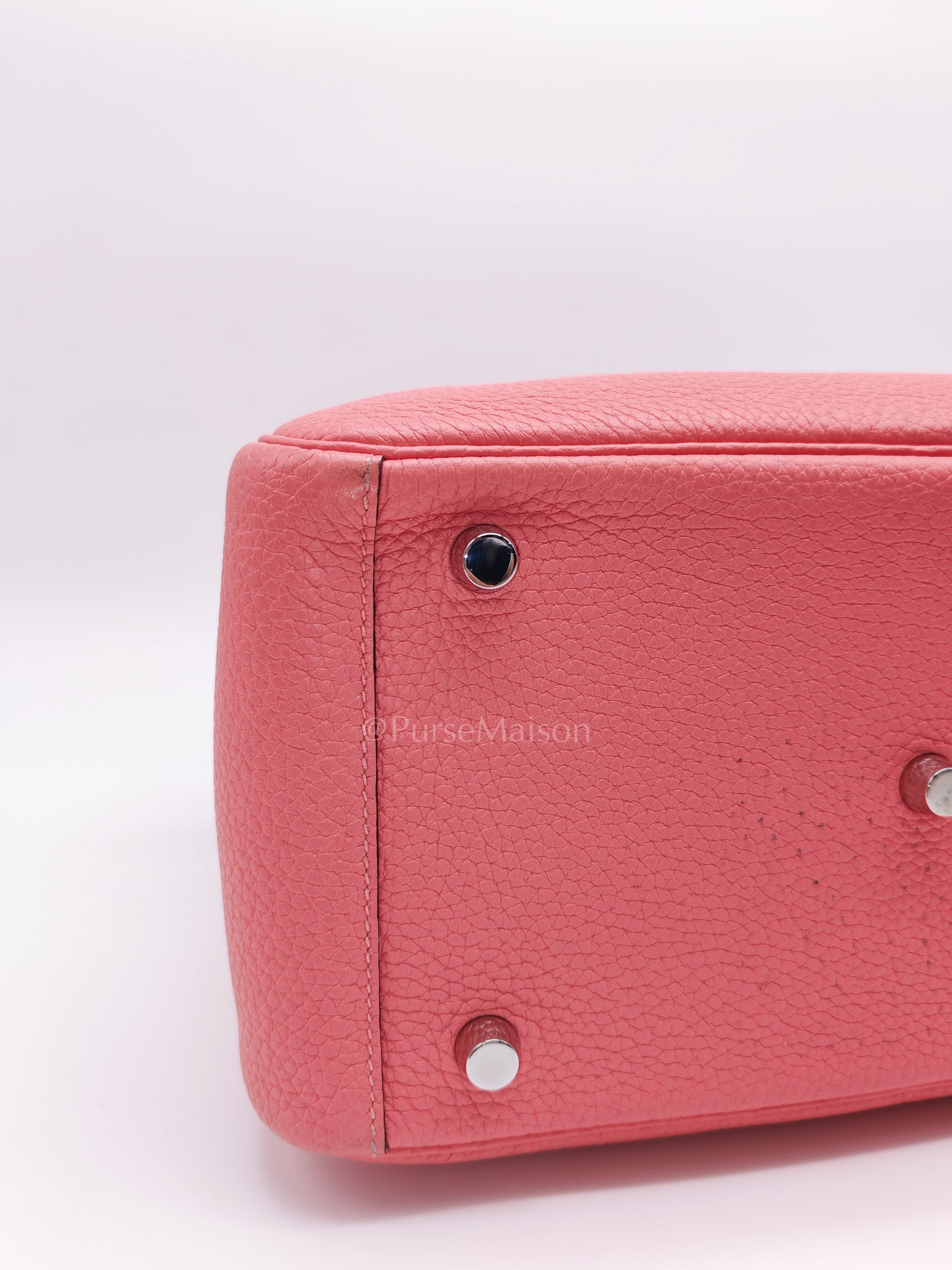 Lindy 26 in Rose Azalee Clemence Leather and Palladium Hardware Stamp Z (2021) | Purse Maison Luxury Bags Shop