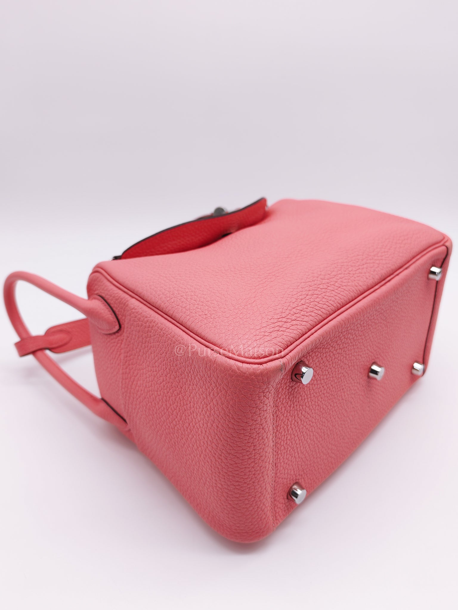 Lindy 26 in Rose Azalee Clemence Leather and Palladium Hardware Stamp Z (2021) | Purse Maison Luxury Bags Shop