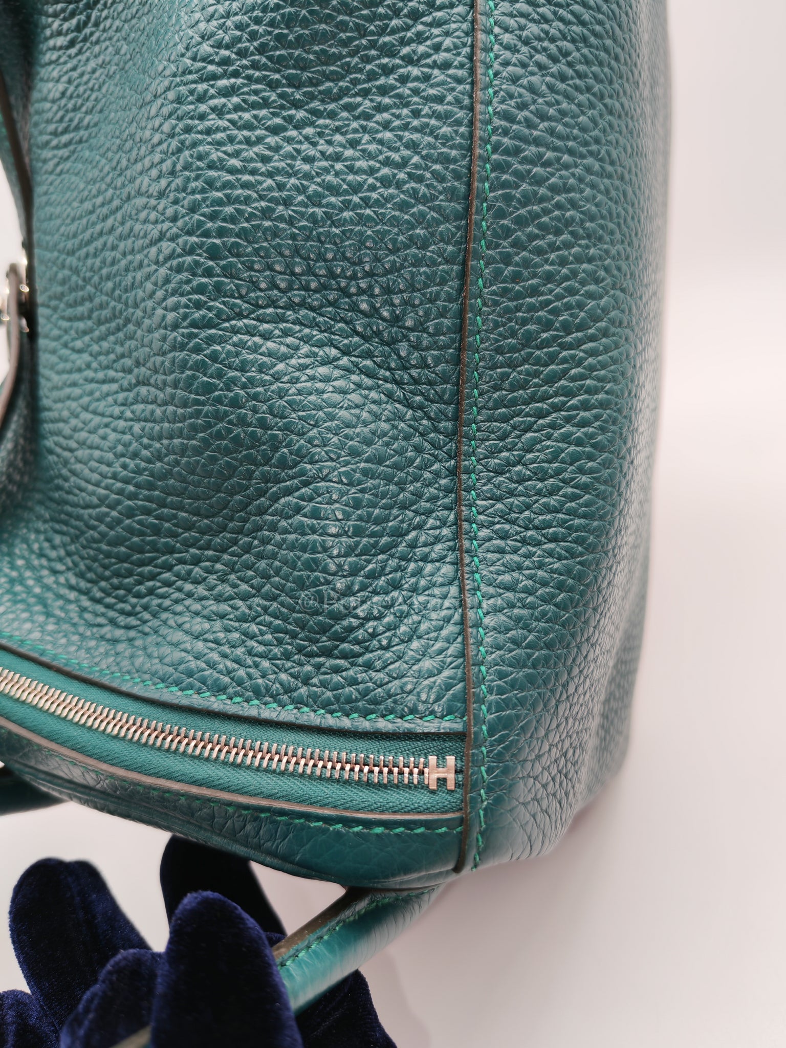 Lindy 26 Malachite Green Clemence Leather and Palladium Hardware Stamp A (2017) | Purse Maison Luxury Bags Shop