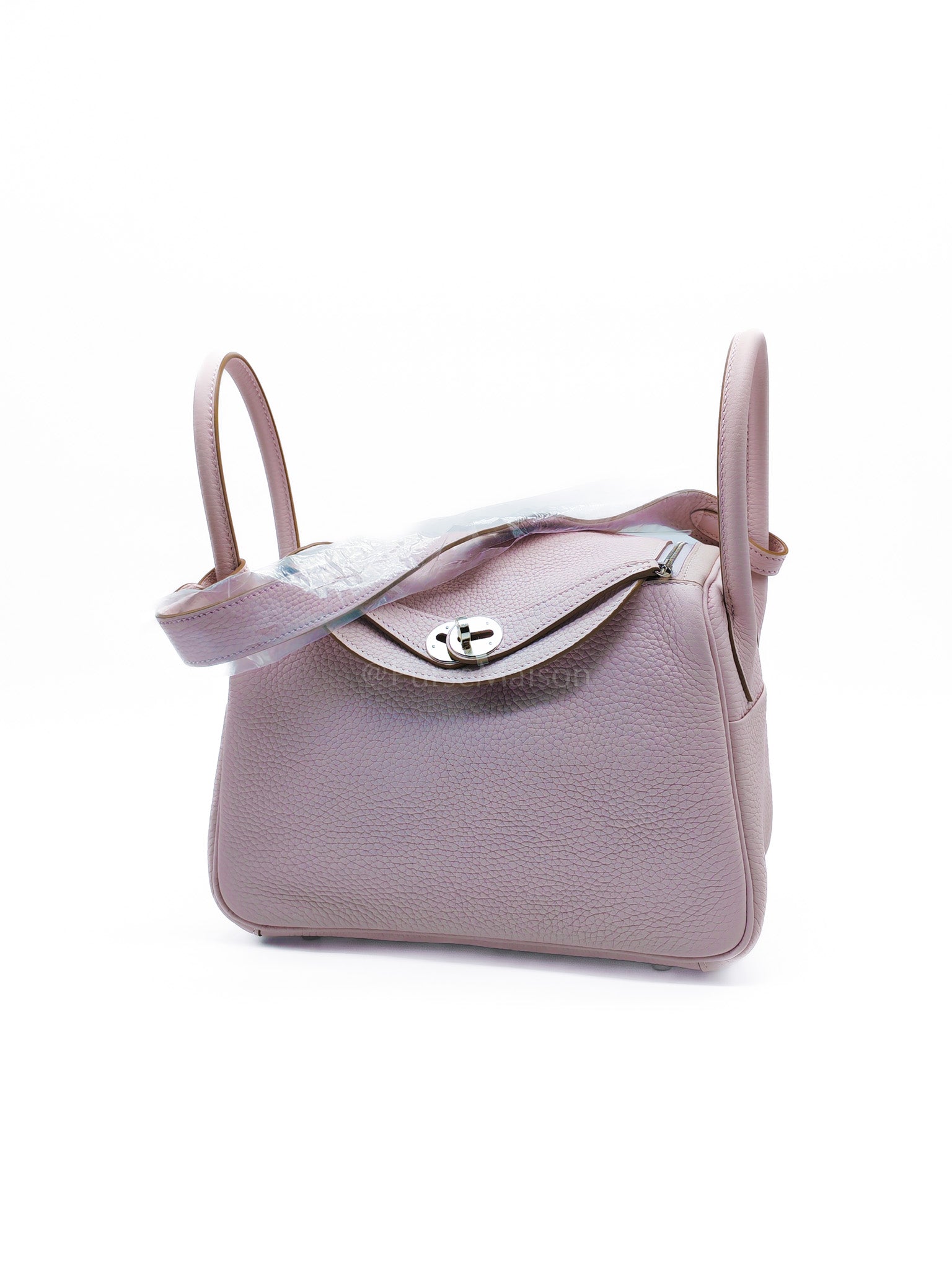 Lindy 26 Mauve Pale in Clemence Bull Calfskin Leather and Palladium Hardware Stamp W (2024) | Purse Maison Luxury Bags Shop
