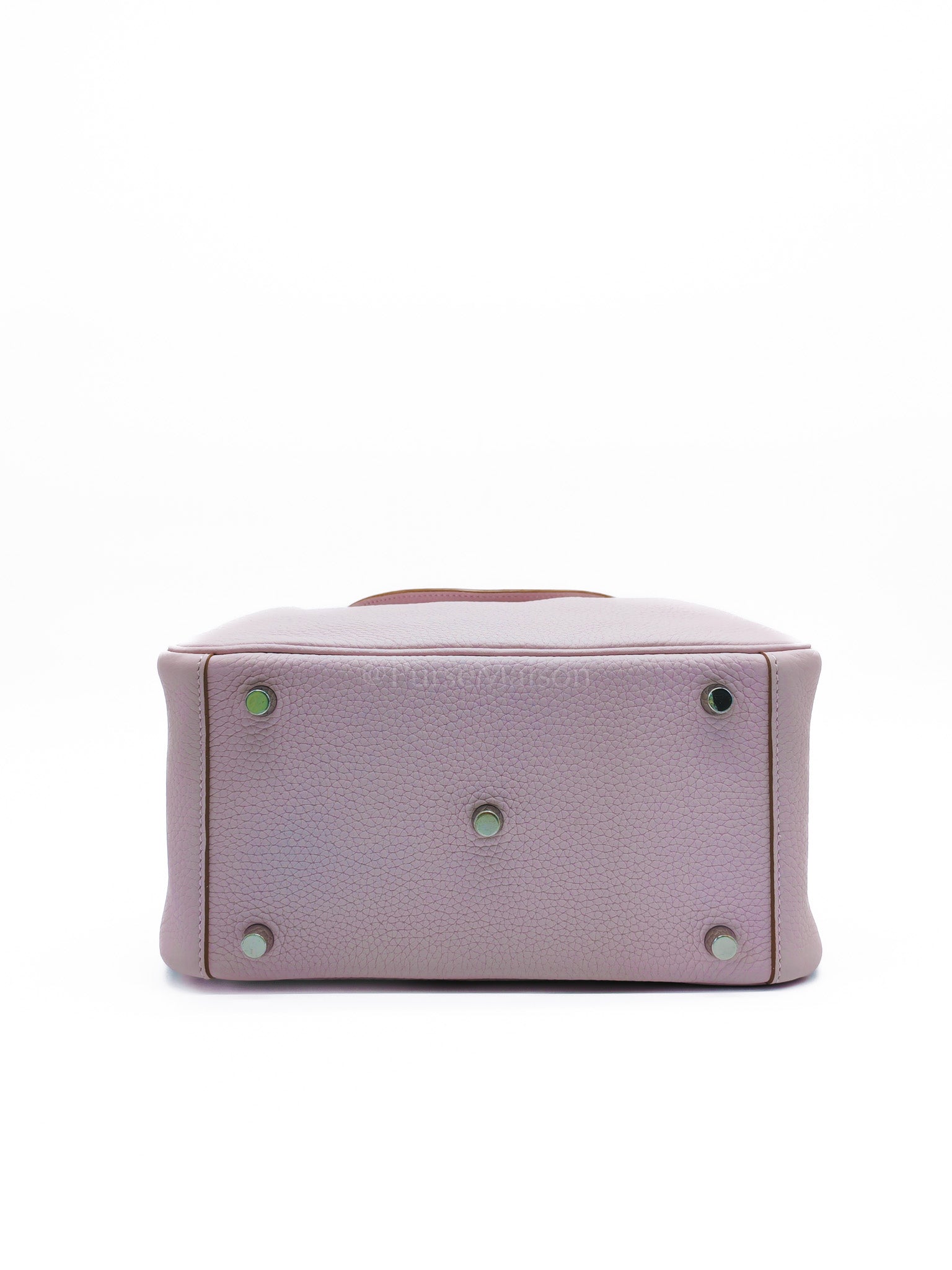Lindy 26 Mauve Pale in Clemence Bull Calfskin Leather and Palladium Hardware Stamp W (2024) | Purse Maison Luxury Bags Shop