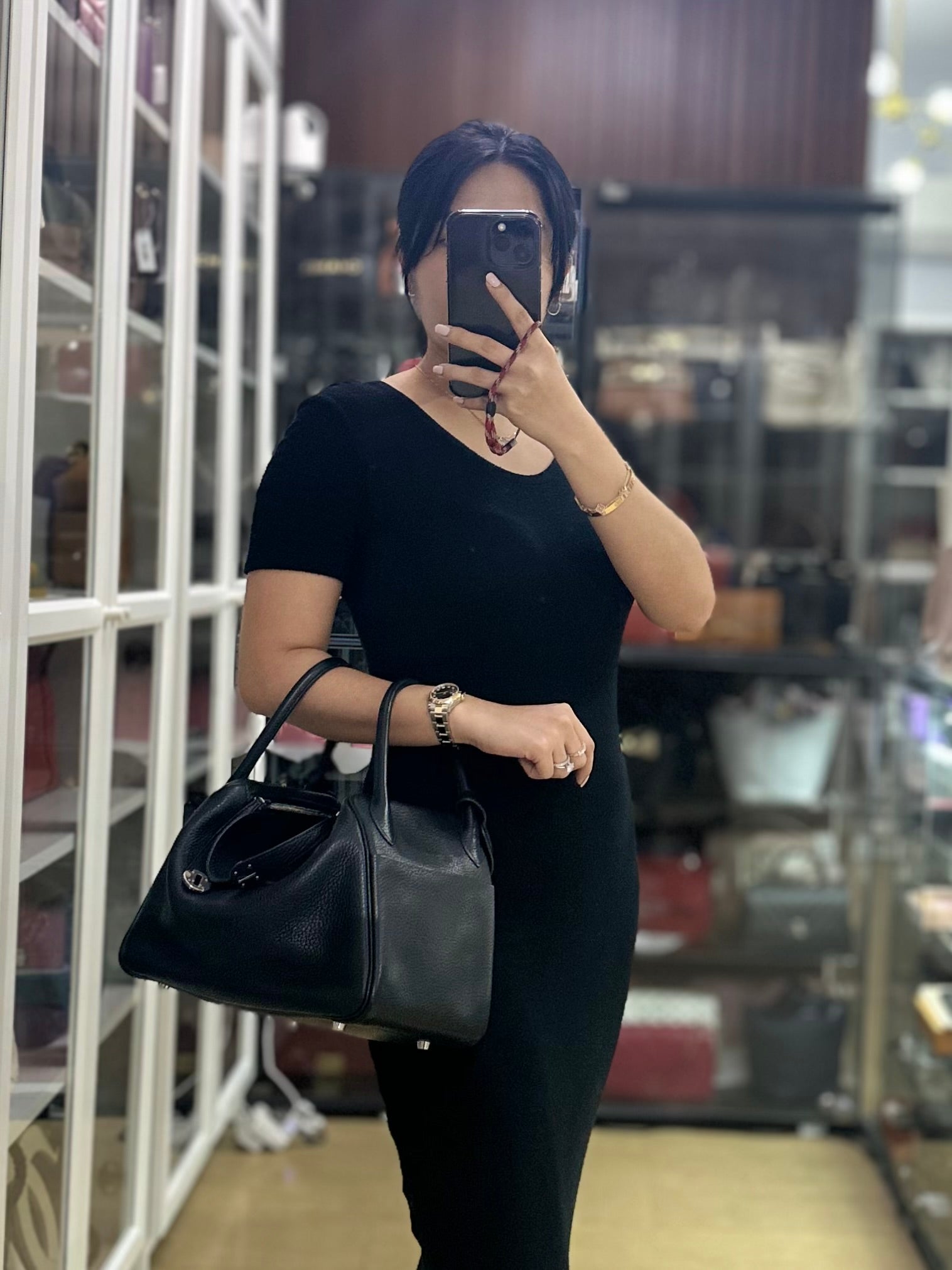 Lindy 30 Black Taurillion Clemence Leather in Palladium Hardware Stamp X (2016) | Purse Maison Luxury Bags Shop