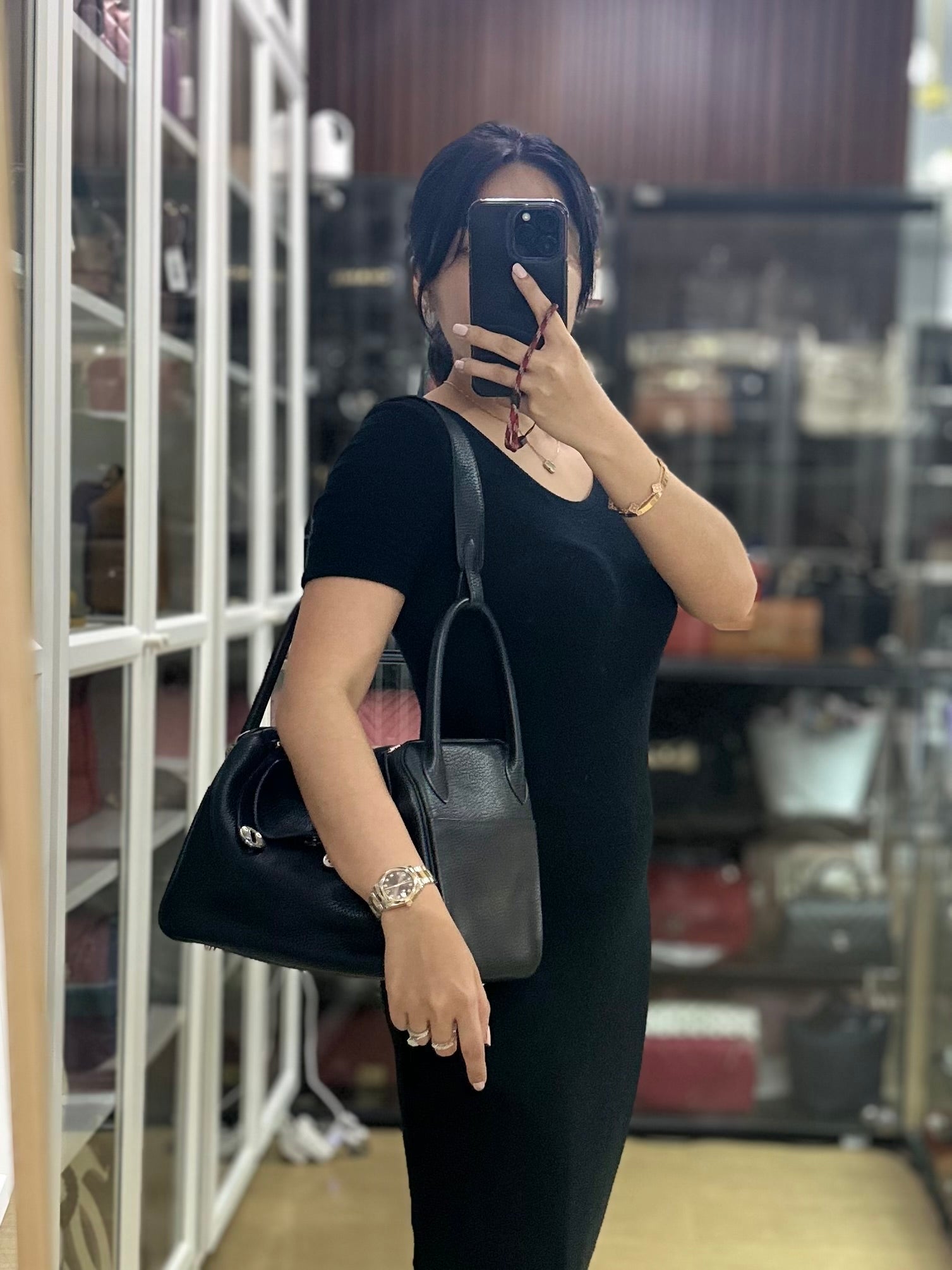 Lindy 30 Black Taurillion Clemence Leather in Palladium Hardware Stamp X (2016) | Purse Maison Luxury Bags Shop