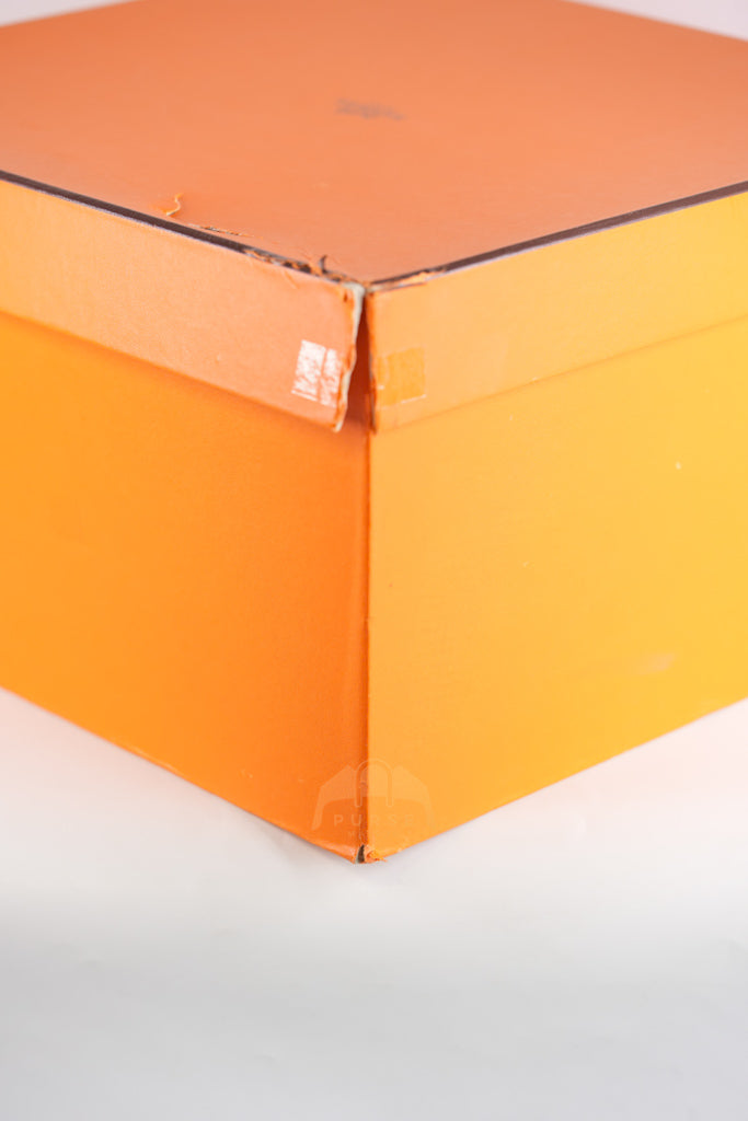 Lindy 30 in Black Clemence Leather Gold Hardware Stamp D(2019) | Purse Maison Luxury Bags Shop