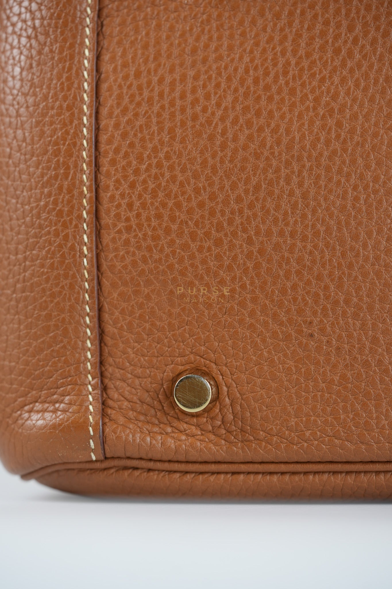 Lindy 30 in Gold Clemence Leather Gold Hardware Stamp A(2017) | Purse Maison Luxury Bags Shop