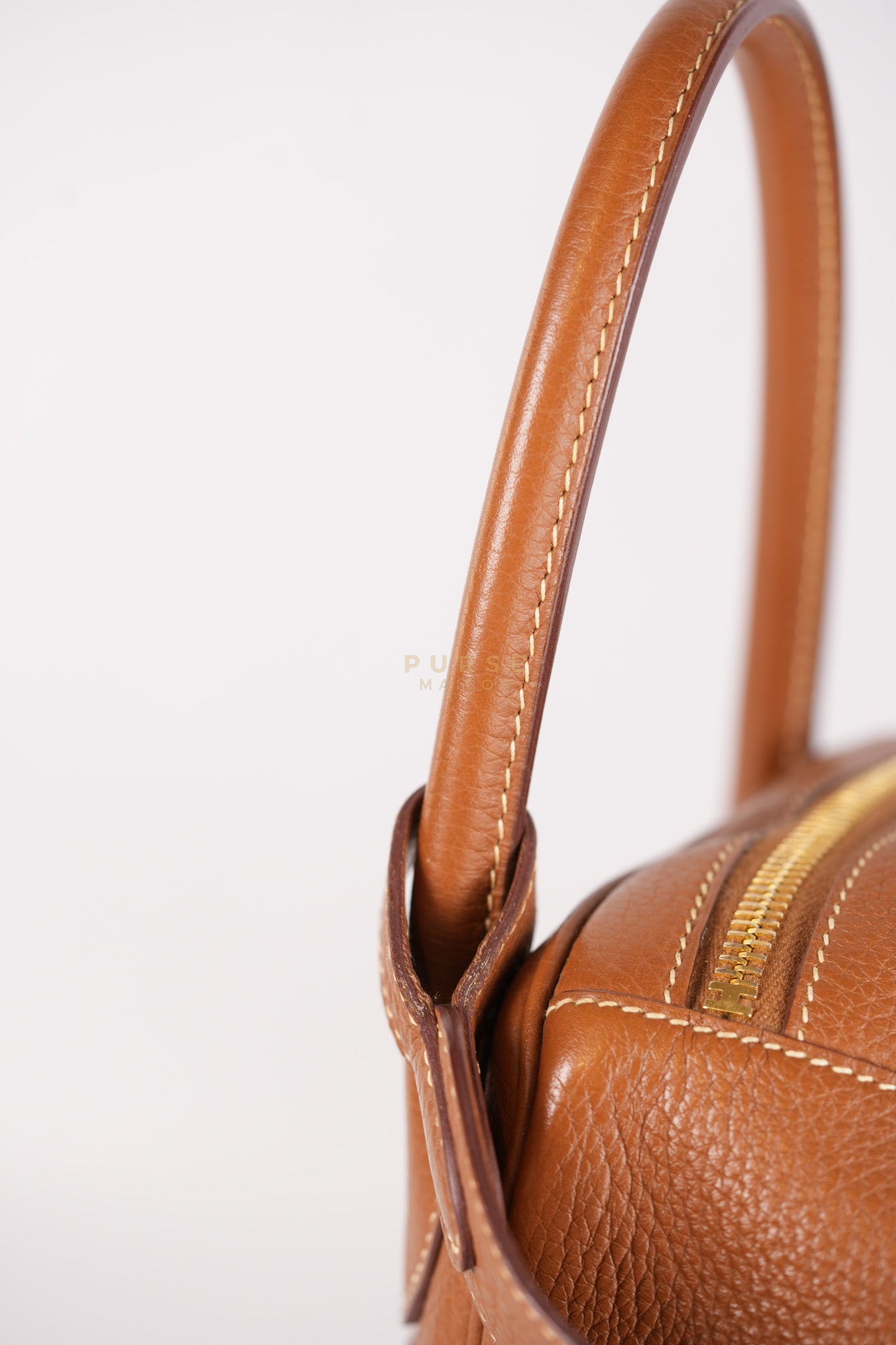 Lindy 30 in Gold Clemence Leather Gold Hardware Stamp A(2017) | Purse Maison Luxury Bags Shop