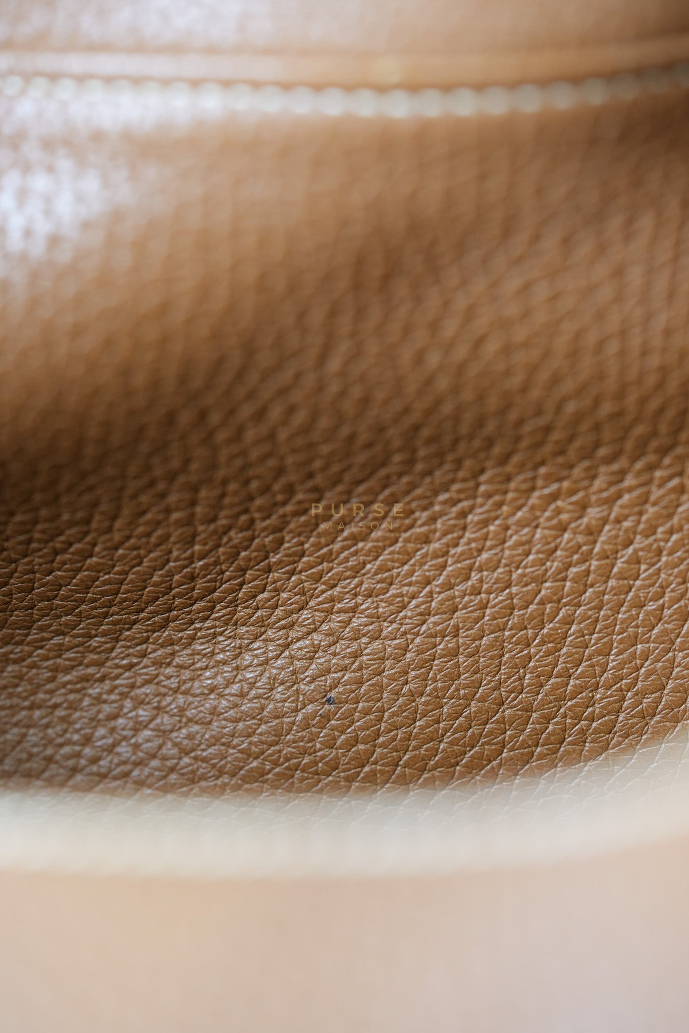 Lindy 30 in Gold Clemence Leather Gold Hardware Stamp A(2017) | Purse Maison Luxury Bags Shop