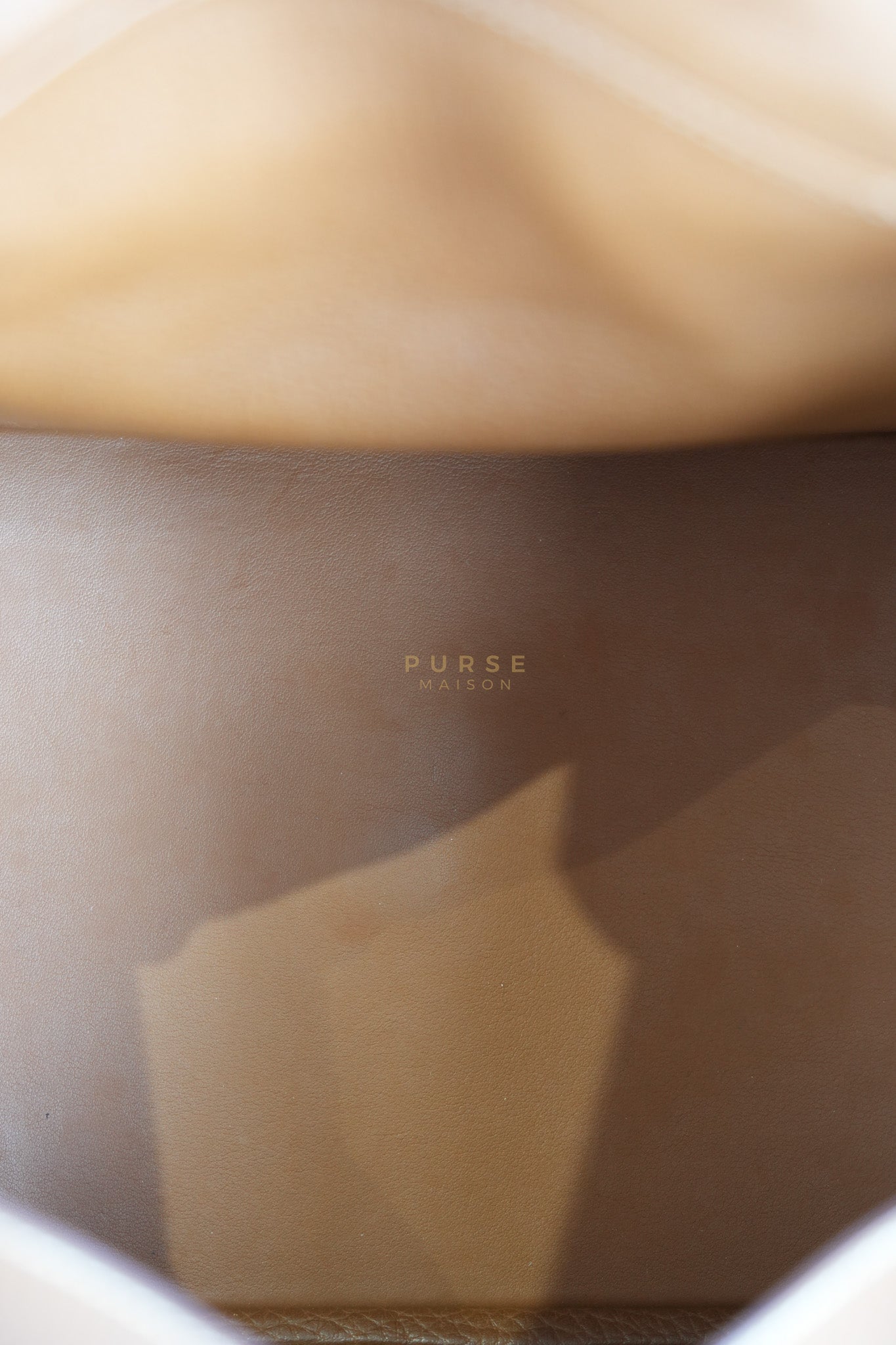 Lindy 30 in Gold Clemence Leather Gold Hardware Stamp A(2017) | Purse Maison Luxury Bags Shop