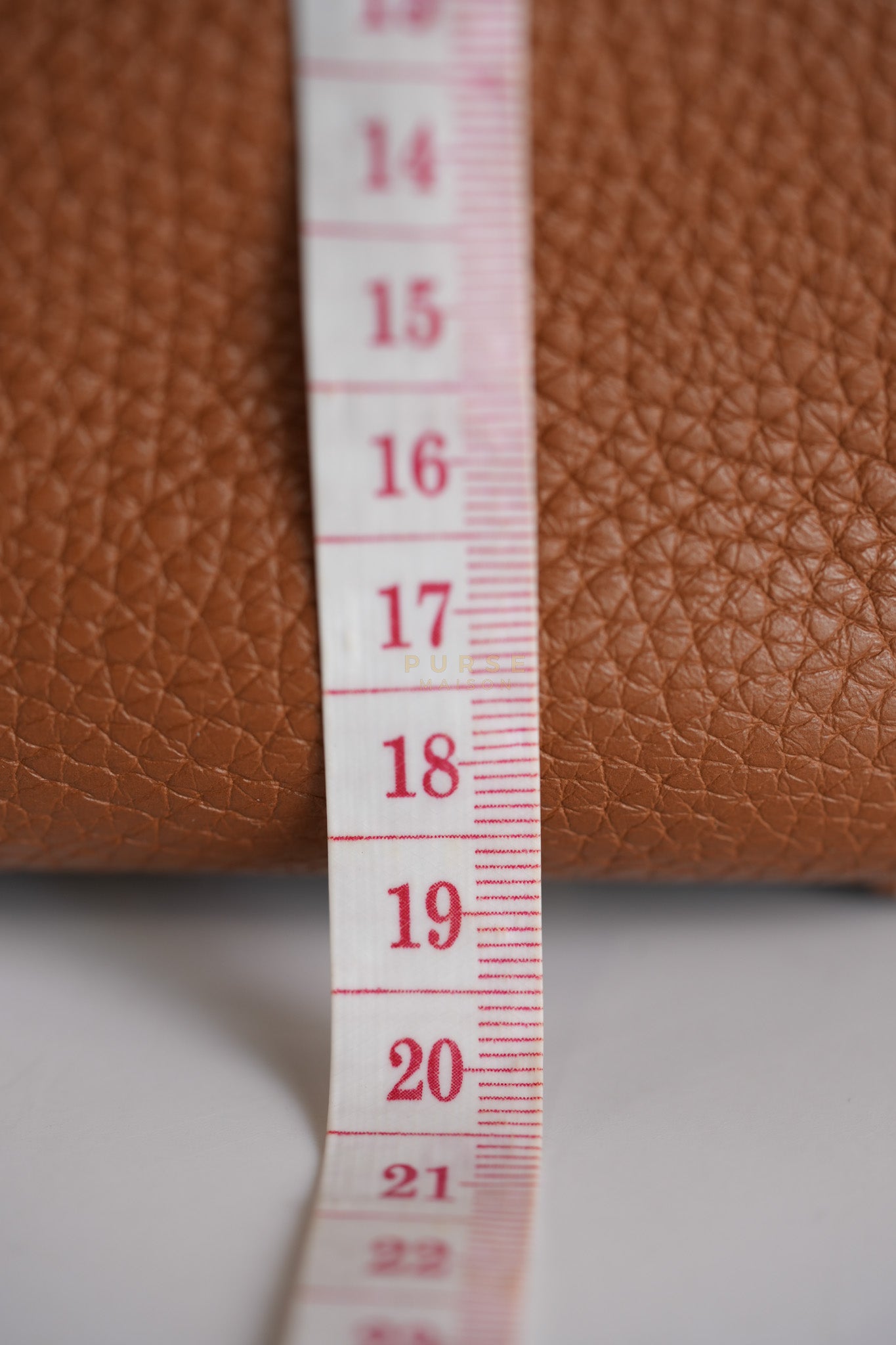 Lindy 30 in Gold Clemence Leather Gold Hardware Stamp A(2017) | Purse Maison Luxury Bags Shop