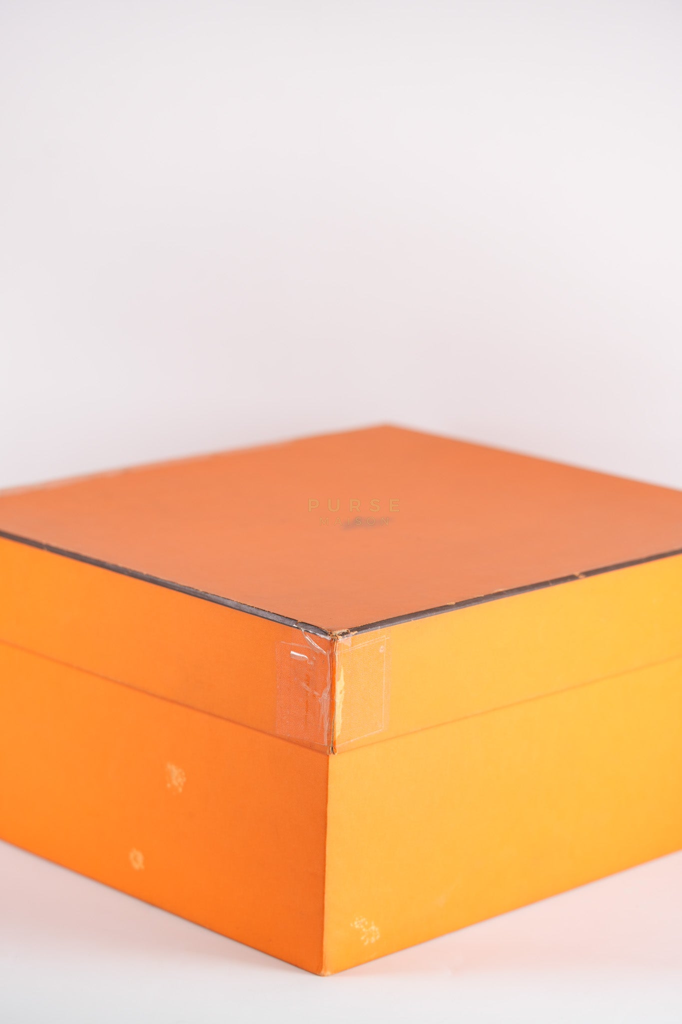 Lindy 30 in Gold Clemence Leather Gold Hardware Stamp A(2017) | Purse Maison Luxury Bags Shop