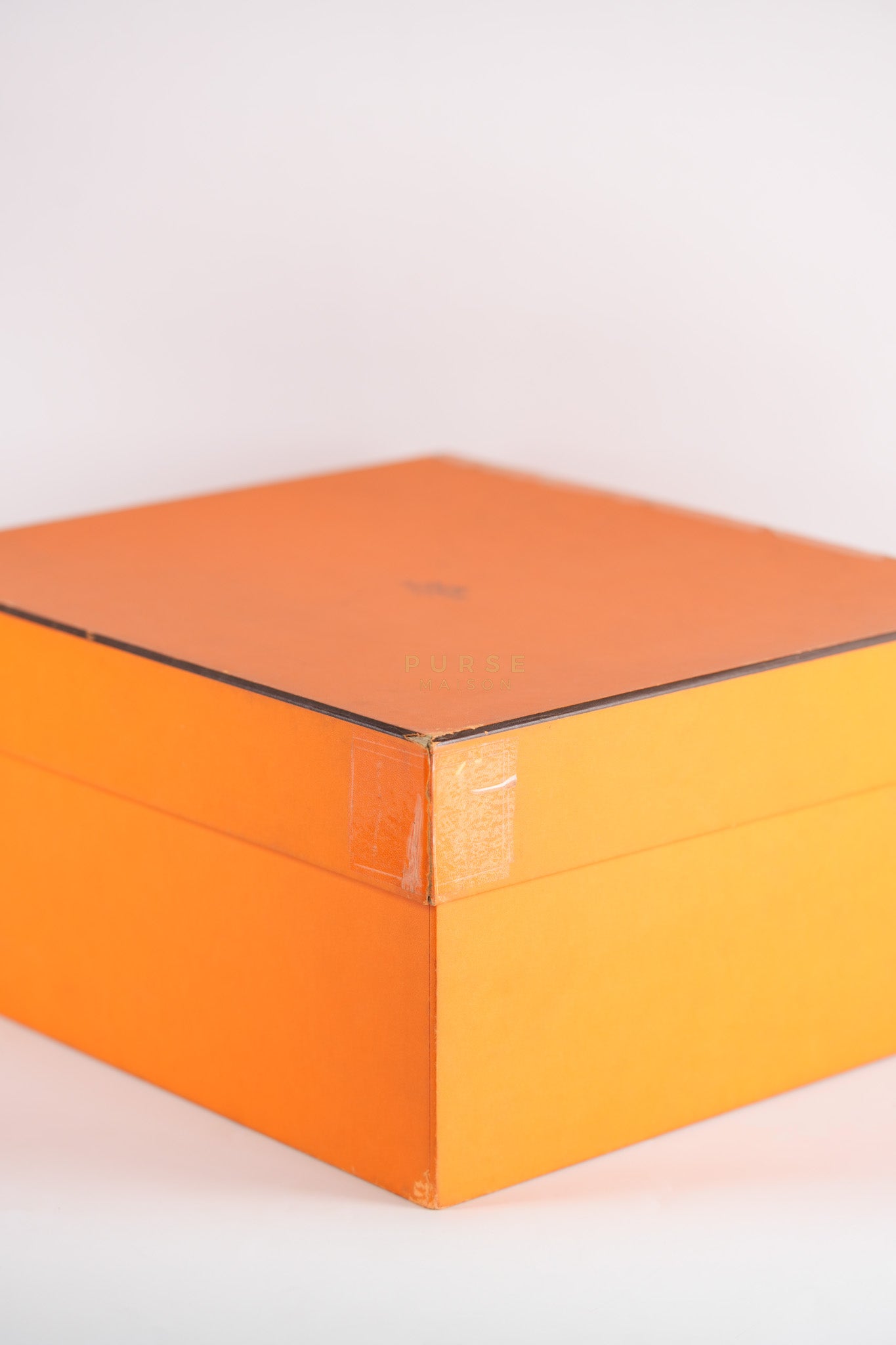 Lindy 30 in Gold Clemence Leather Gold Hardware Stamp A(2017) | Purse Maison Luxury Bags Shop