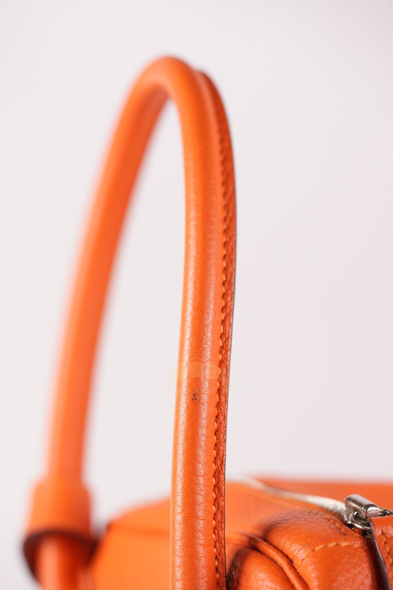 Lindy 34 in Orange Clemence Leather Palladium Hardware Stamp T(2015) | Purse Maison Luxury Bags Shop