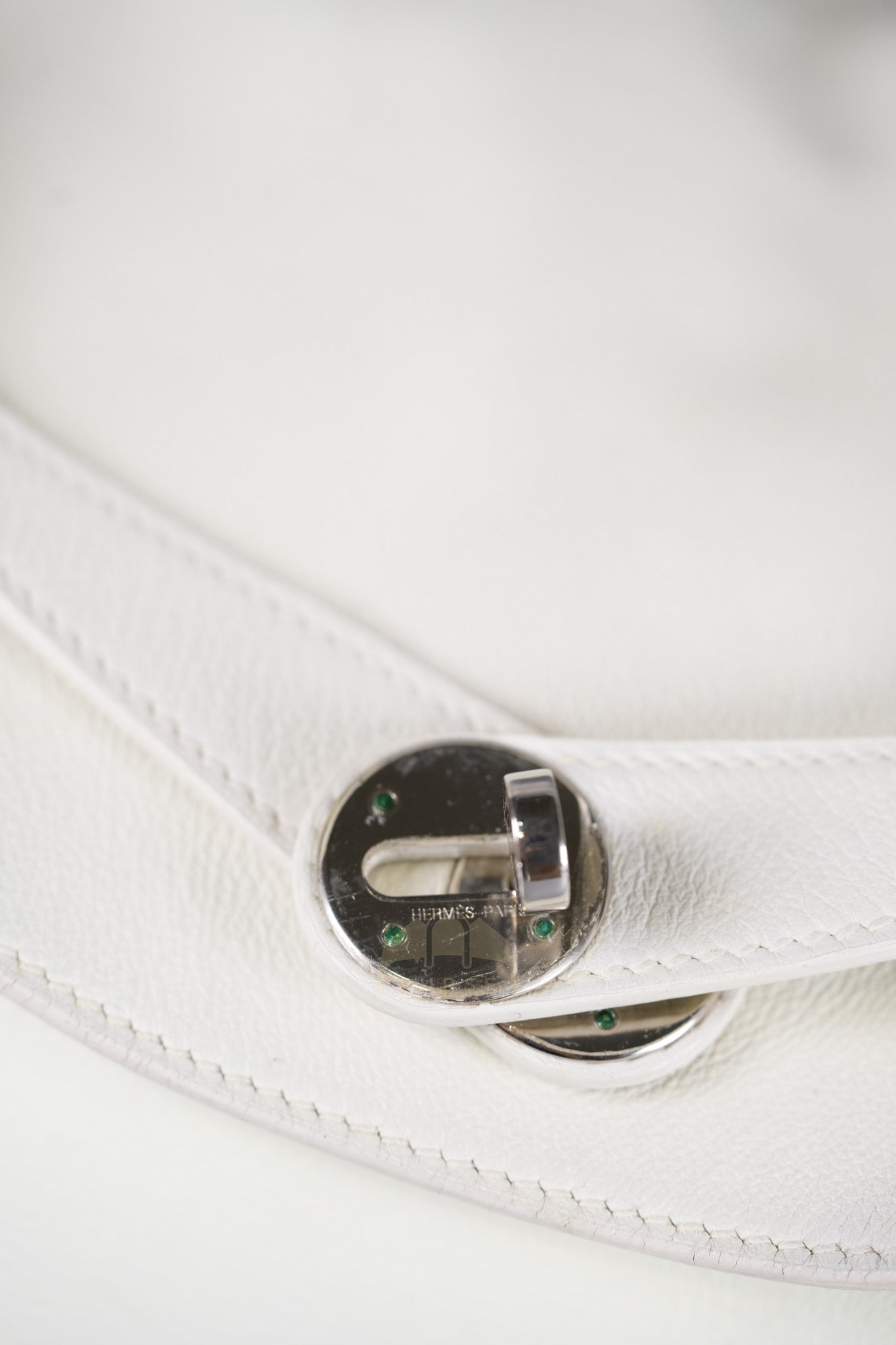 Lindy 30 in White Evercolor Leather & Palladium Hardware Stamp Square K (2007) | Purse Maison Luxury Bags Shop