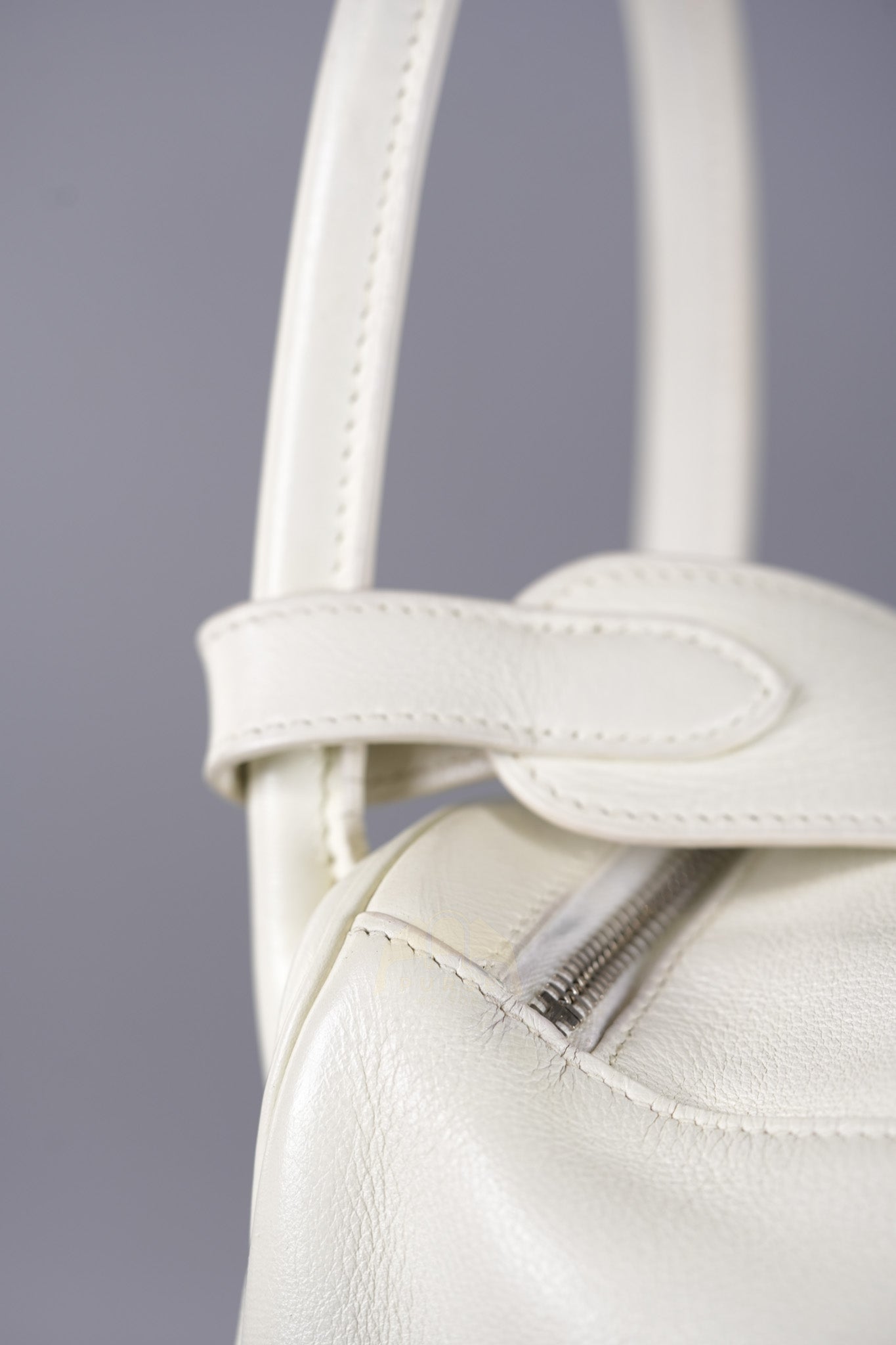 Lindy 30 in White Evercolor Leather & Palladium Hardware Stamp Square K (2007) | Purse Maison Luxury Bags Shop