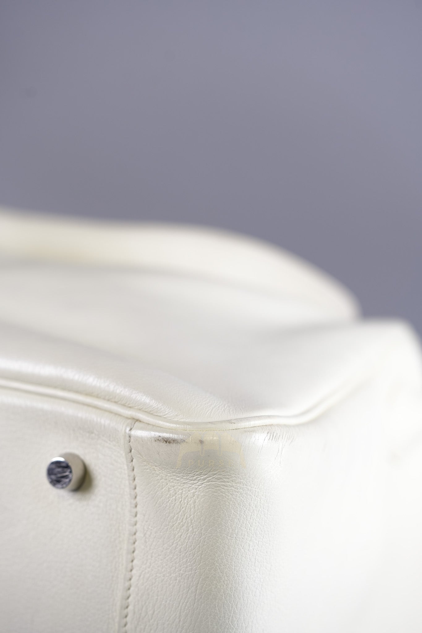 Lindy 30 in White Evercolor Leather & Palladium Hardware Stamp Square K (2007) | Purse Maison Luxury Bags Shop