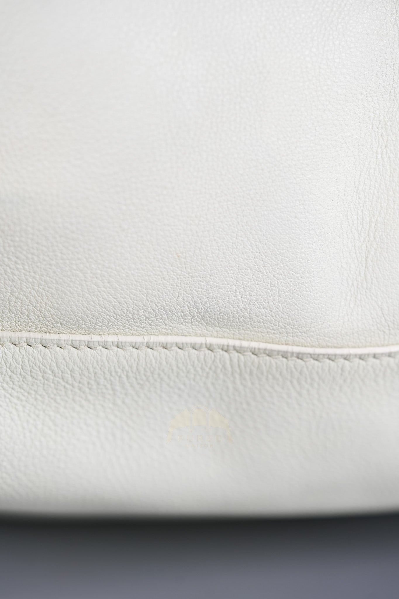 Lindy 30 in White Evercolor Leather & Palladium Hardware Stamp Square K (2007) | Purse Maison Luxury Bags Shop
