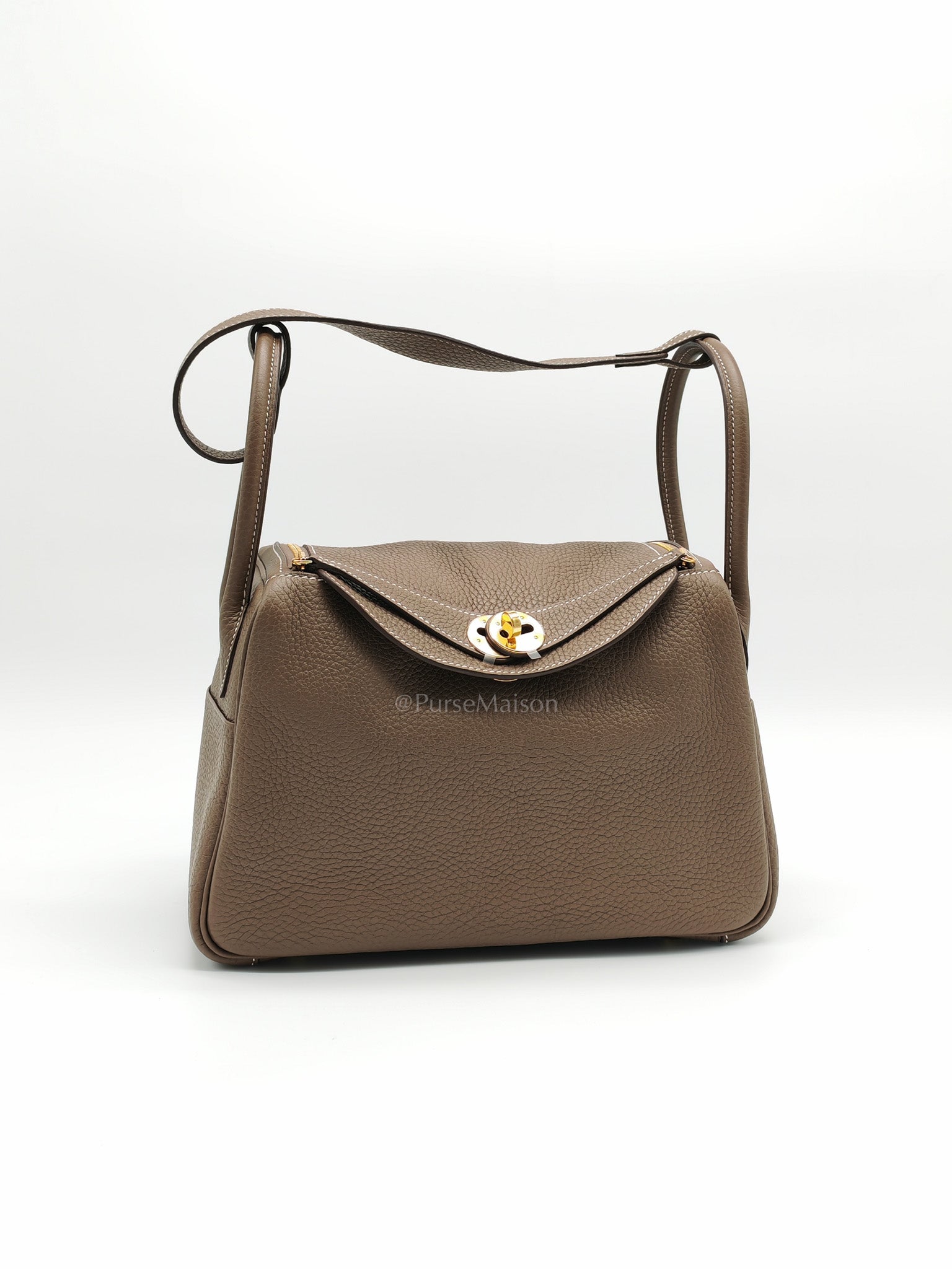 Lindy 26 Etoupe in Clemence Leather and Gold Hardware Stamp Y (2020)