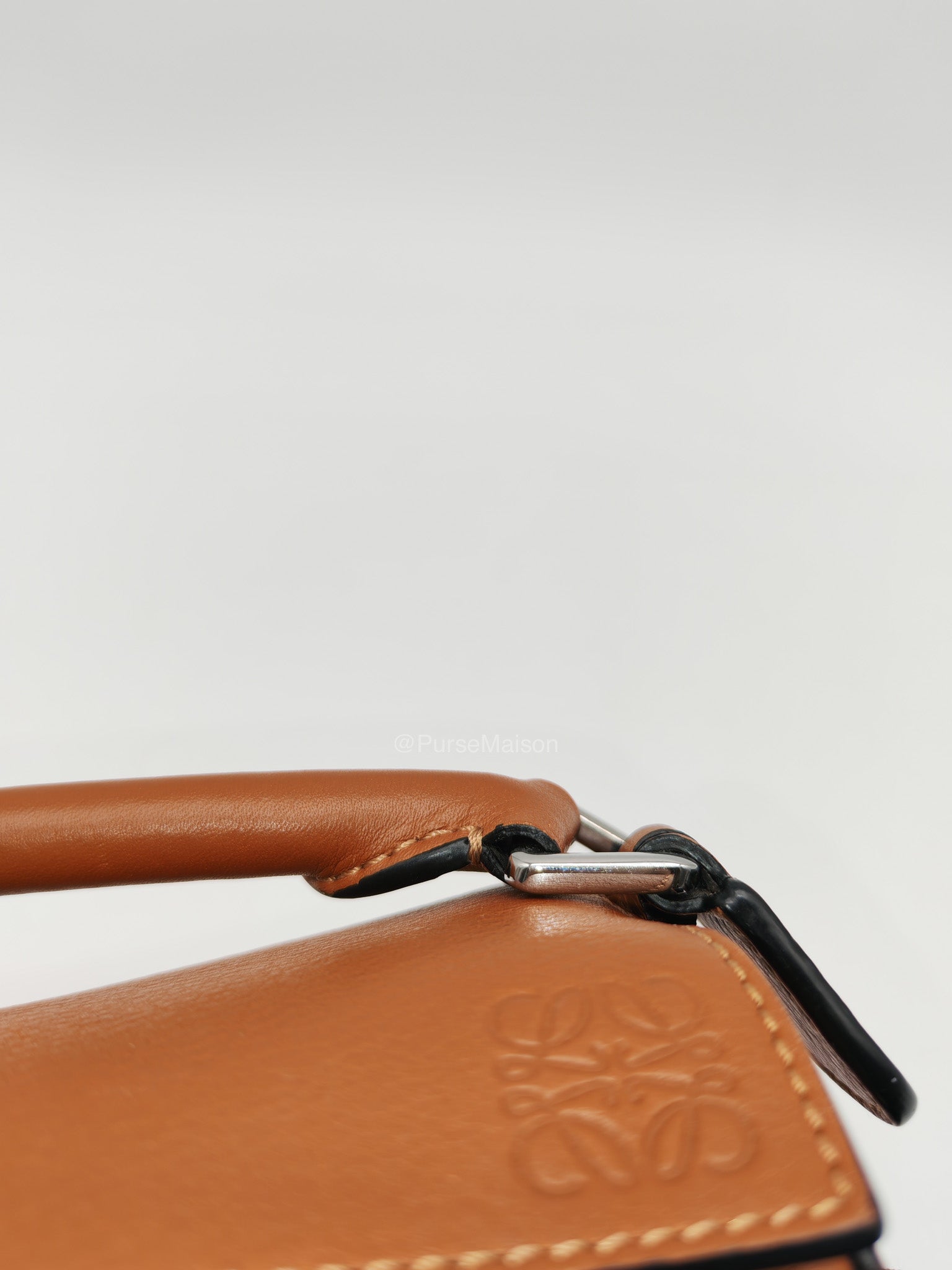 Loewe Bolso Puzzle Bag Mini in Tan Soft Grained Calfskin Silver Hardware(Old Version) | Purse Maison Luxury Bags Shop