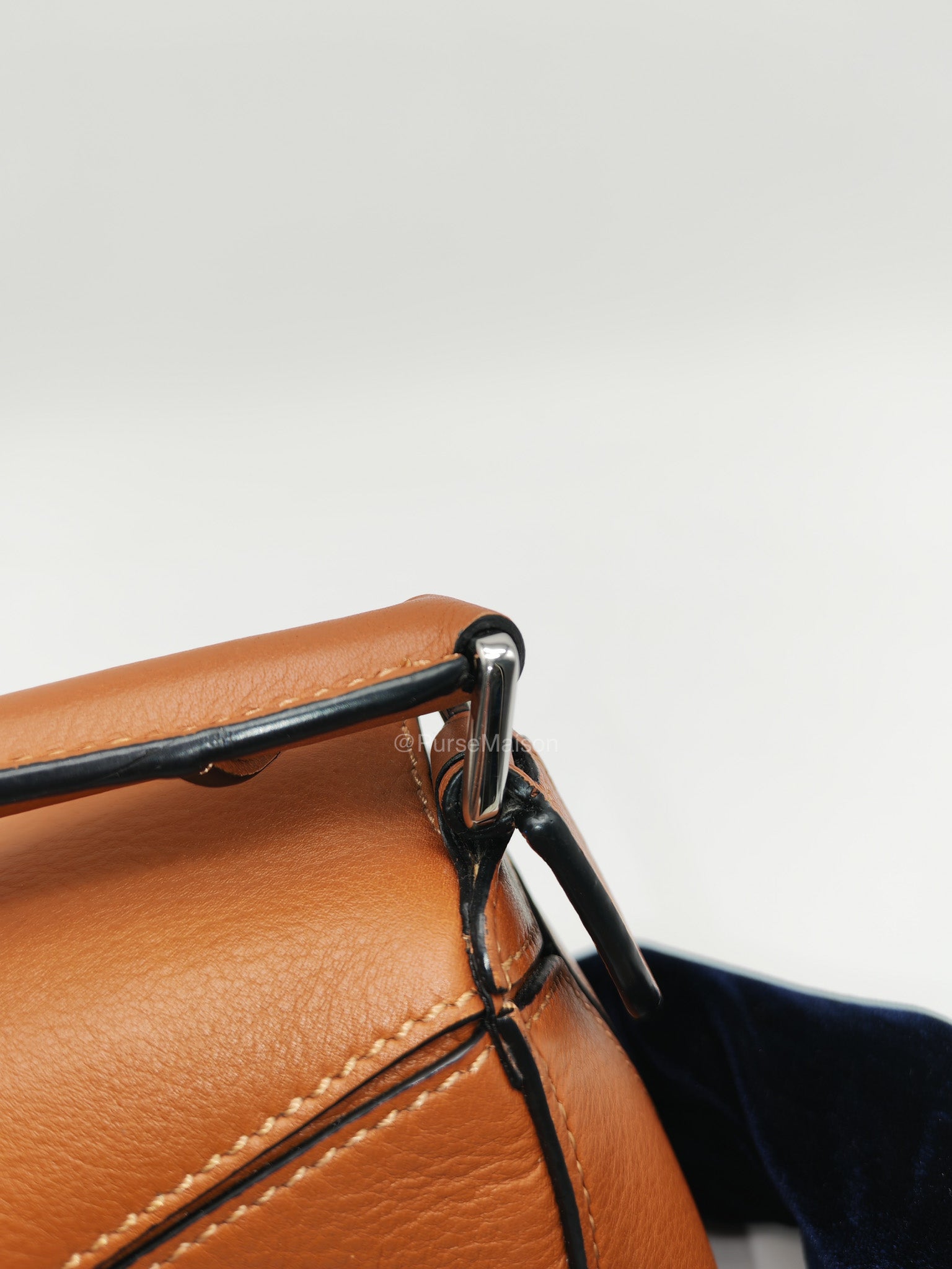 Loewe Bolso Puzzle Bag Mini in Tan Soft Grained Calfskin Silver Hardware(Old Version) | Purse Maison Luxury Bags Shop