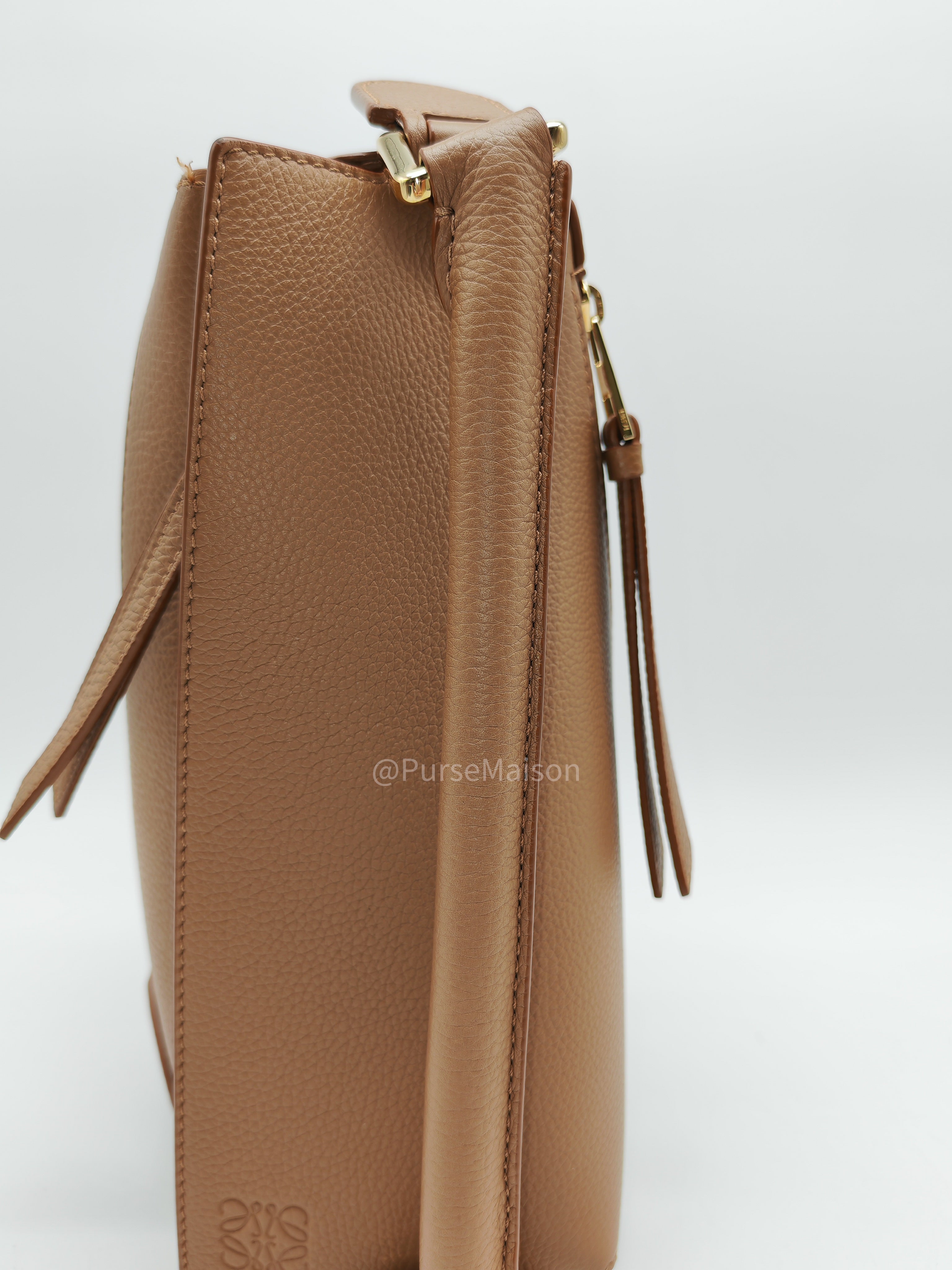 Loewe Puzzle Edge Small in Toffee Grained Calfskin Leather Shoulder Bag | Purse Maison Luxury Bags Shop