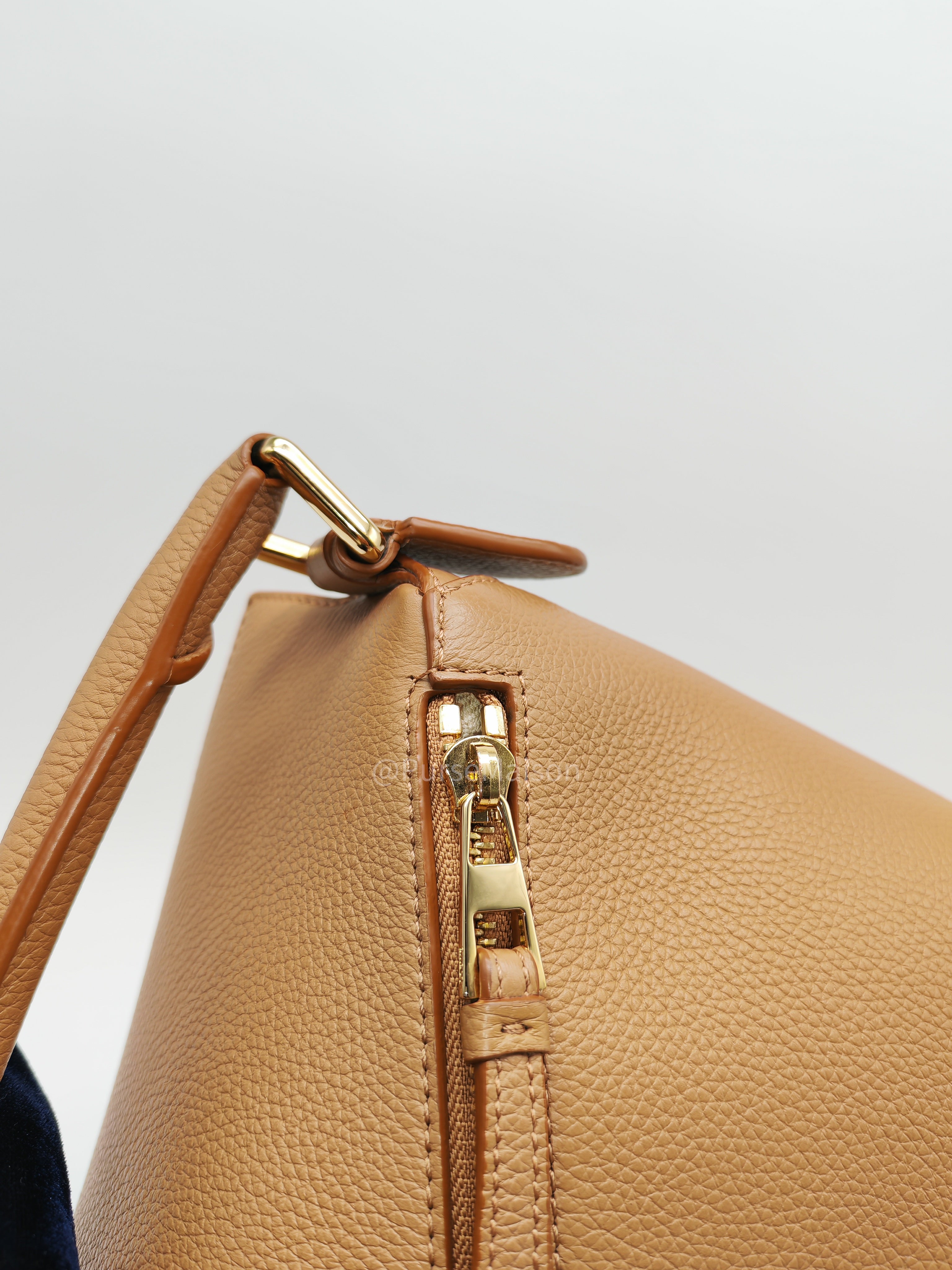 Loewe Puzzle Edge Small in Toffee Grained Calfskin Leather Shoulder Bag | Purse Maison Luxury Bags Shop