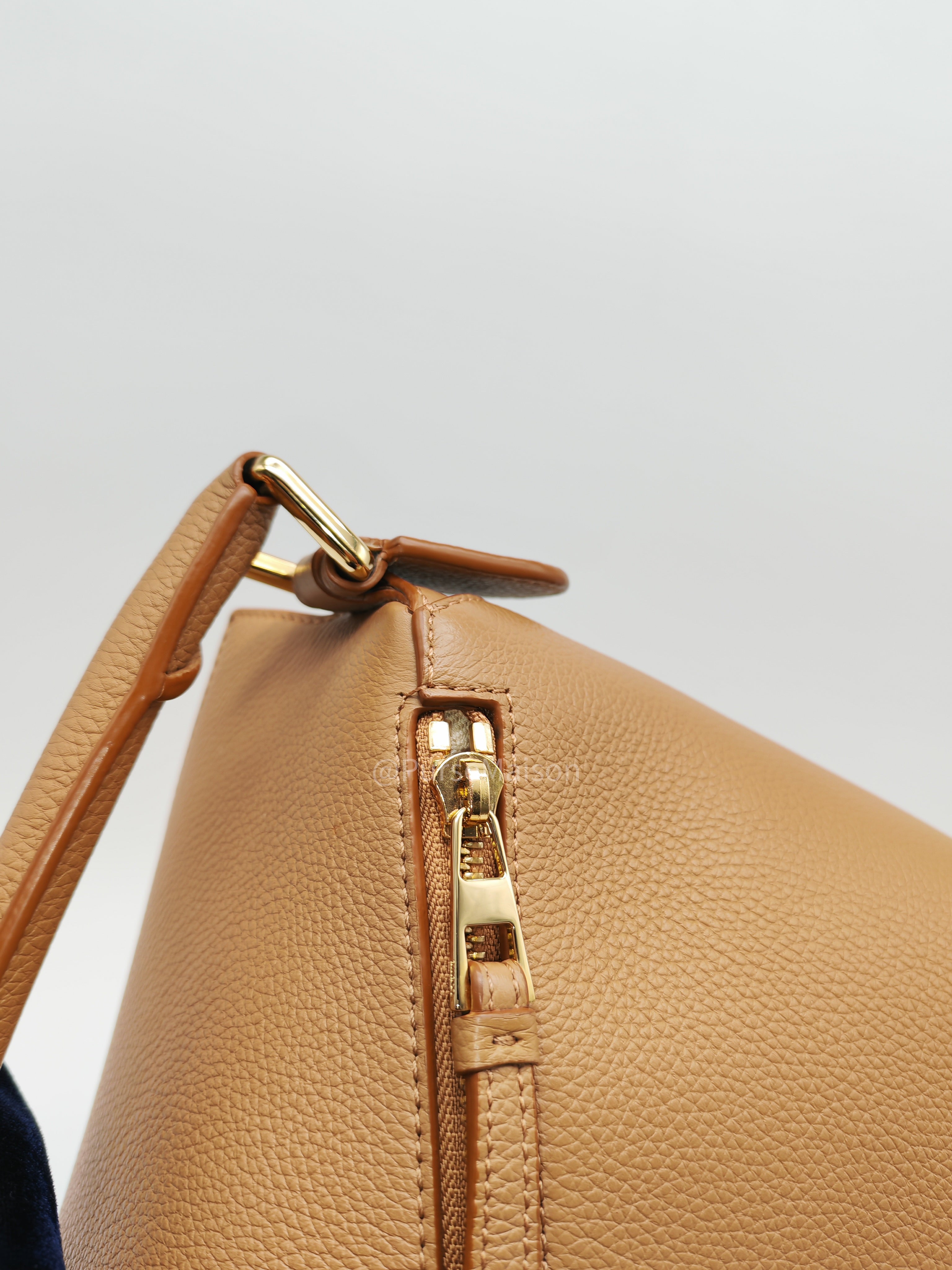 Loewe Puzzle Edge Small in Toffee Grained Calfskin Leather Shoulder Bag | Purse Maison Luxury Bags Shop