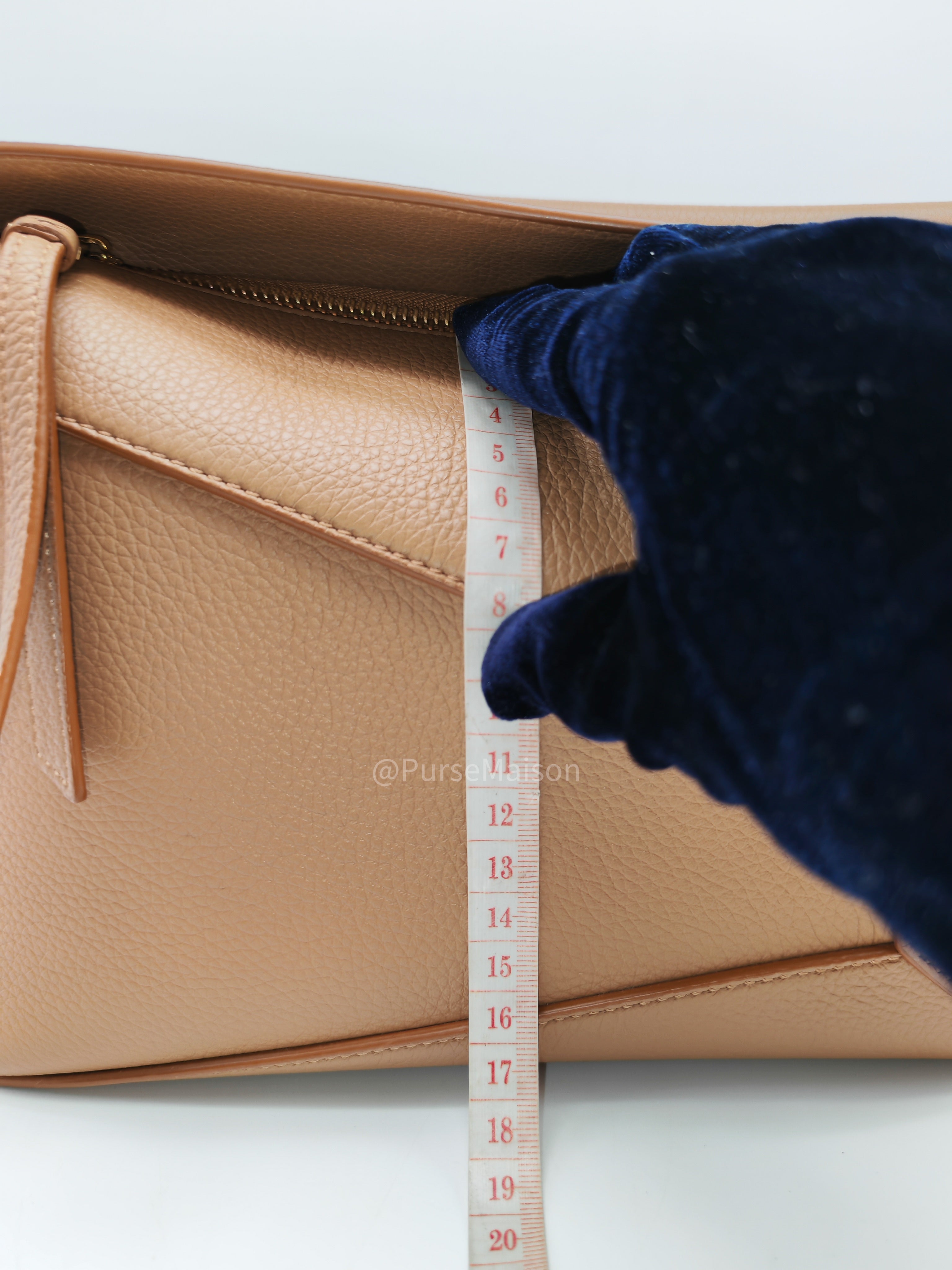 Loewe Puzzle Edge Small in Toffee Grained Calfskin Leather Shoulder Bag | Purse Maison Luxury Bags Shop