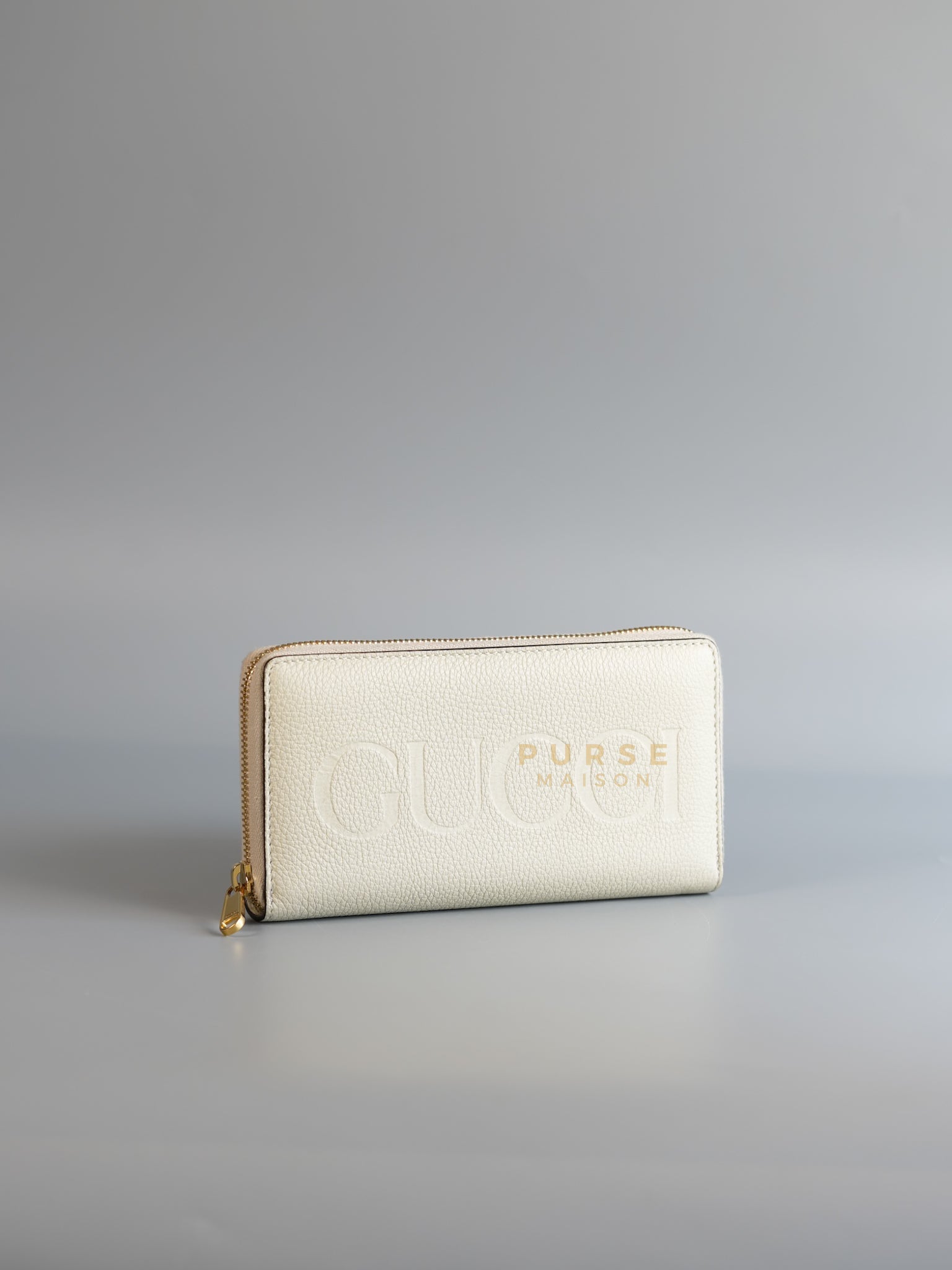 Logo Zipped Long Wallet in Ivory Leather | Purse Maison Luxury Bags Shop