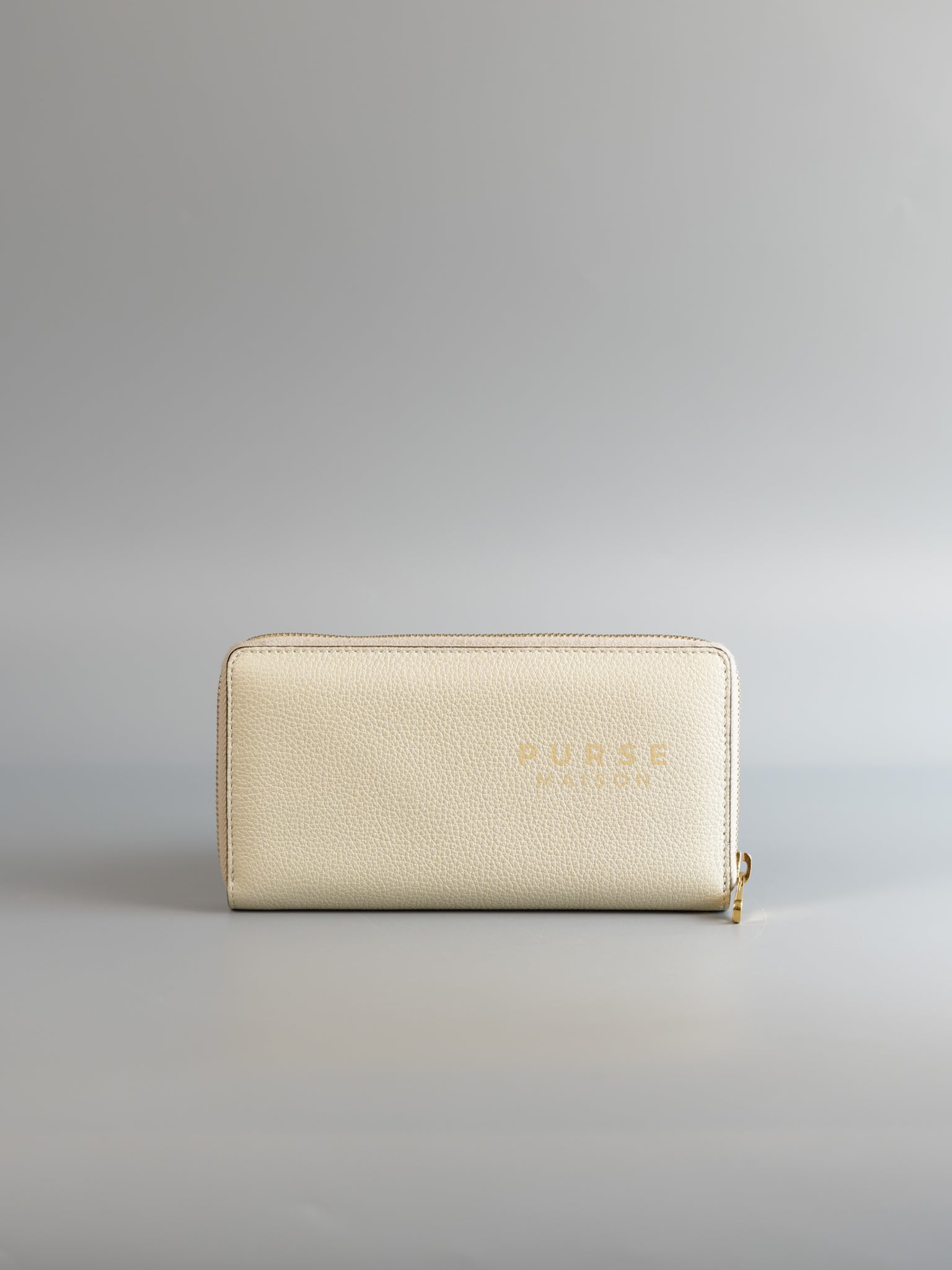 Logo Zipped Long Wallet in Ivory Leather | Purse Maison Luxury Bags Shop